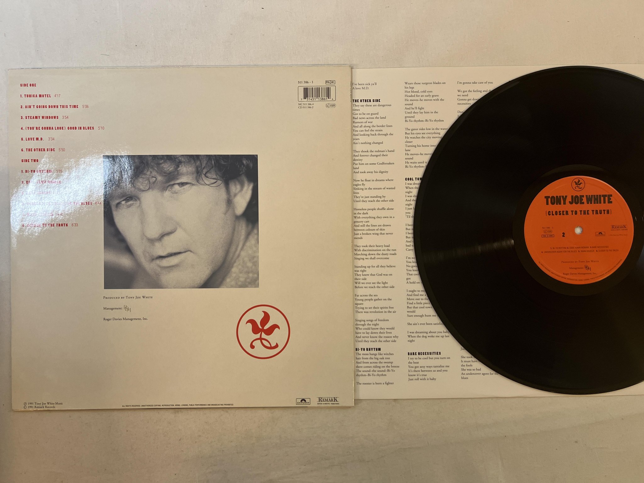 Omslagsbild för skivan TONY JOE WHITE closer to the truth LP -92 EU REMARK 511 386-1