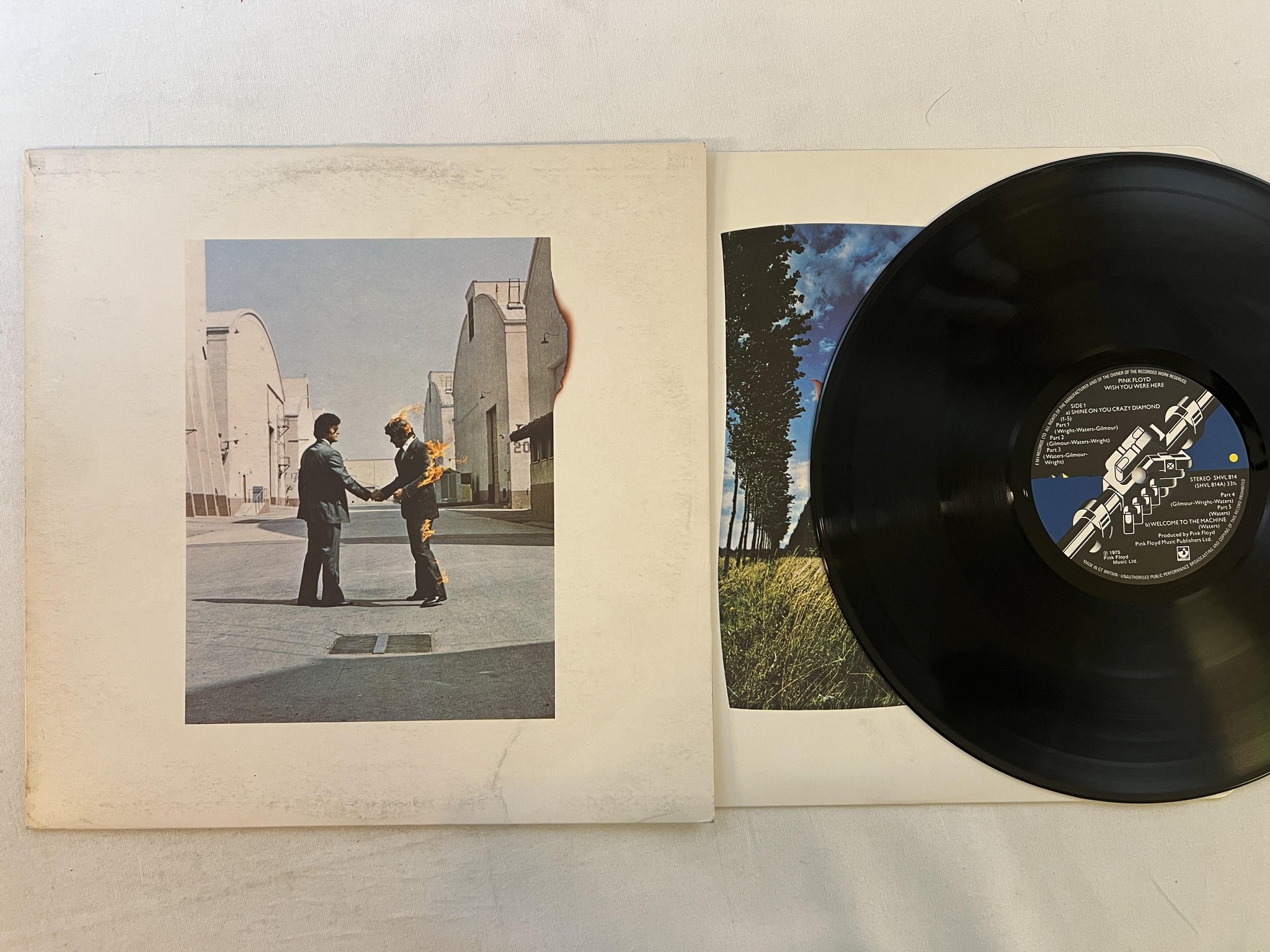 Omslagsbild för skivan PINK FLOYD wish you were here LP -75 UK HARVEST SHVL 814