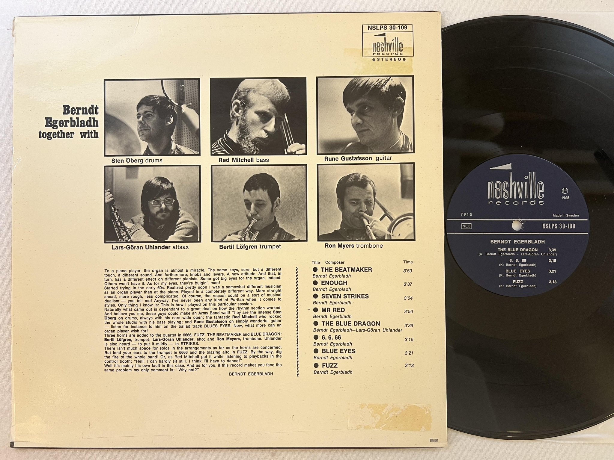 Omslagsbild för skivan BERNDT EGERBLADH plays the organ with a swing LP -68 Swe NASHVILLE NSLPS 30-109