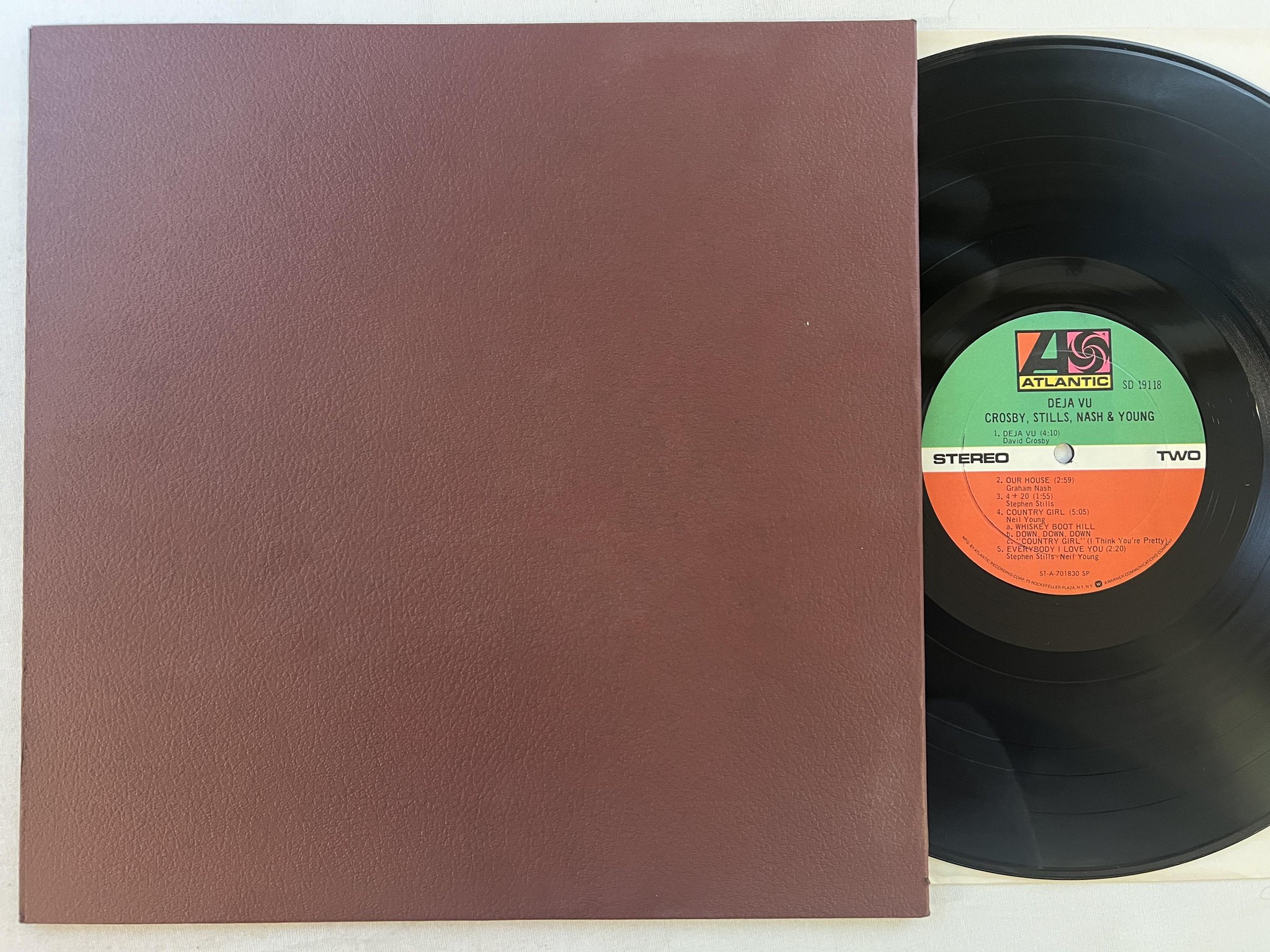 Omslagsbild för skivan CROSBY STILLS NASH & YOUNG deja vu LP US ATLANTIC SD 19118