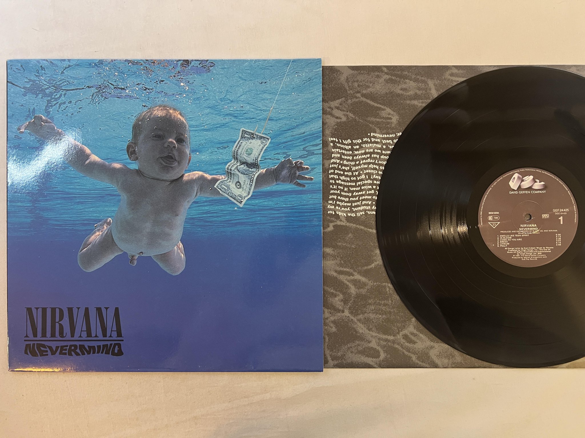 Omslagsbild för skivan NIRVANA nevermind LP -91 Ger GEF 24425 ** A Grunge Masterpiece **