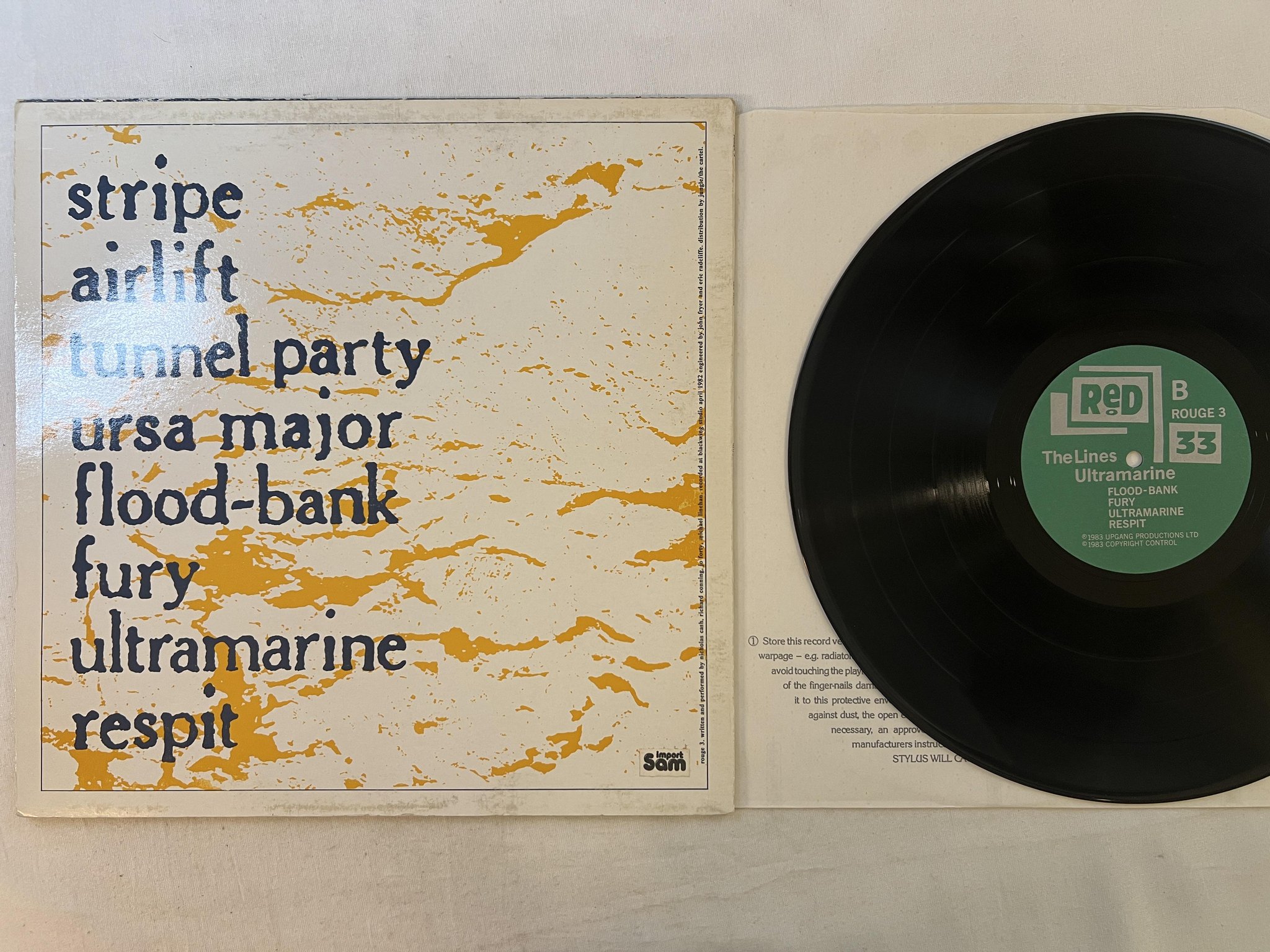 Omslagsbild för skivan THE LINES Ultramarine LP -83 UK RED ROUGH 3 ** post punk **