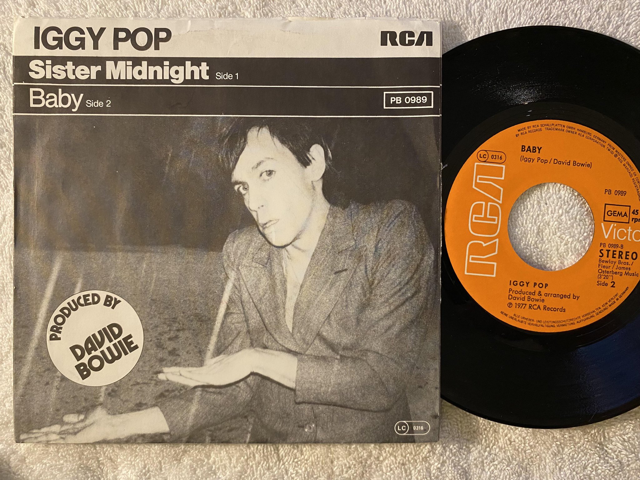 Omslagsbild för skivan IGGY POP sister midnight 7"single -77 Ger RCA PB 0989