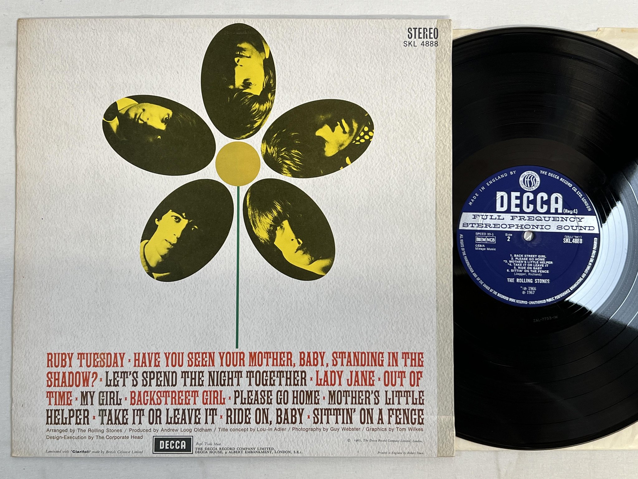 Omslagsbild för skivan ROLLING STONES flowers LP -67 UK DECCA SKL 4888