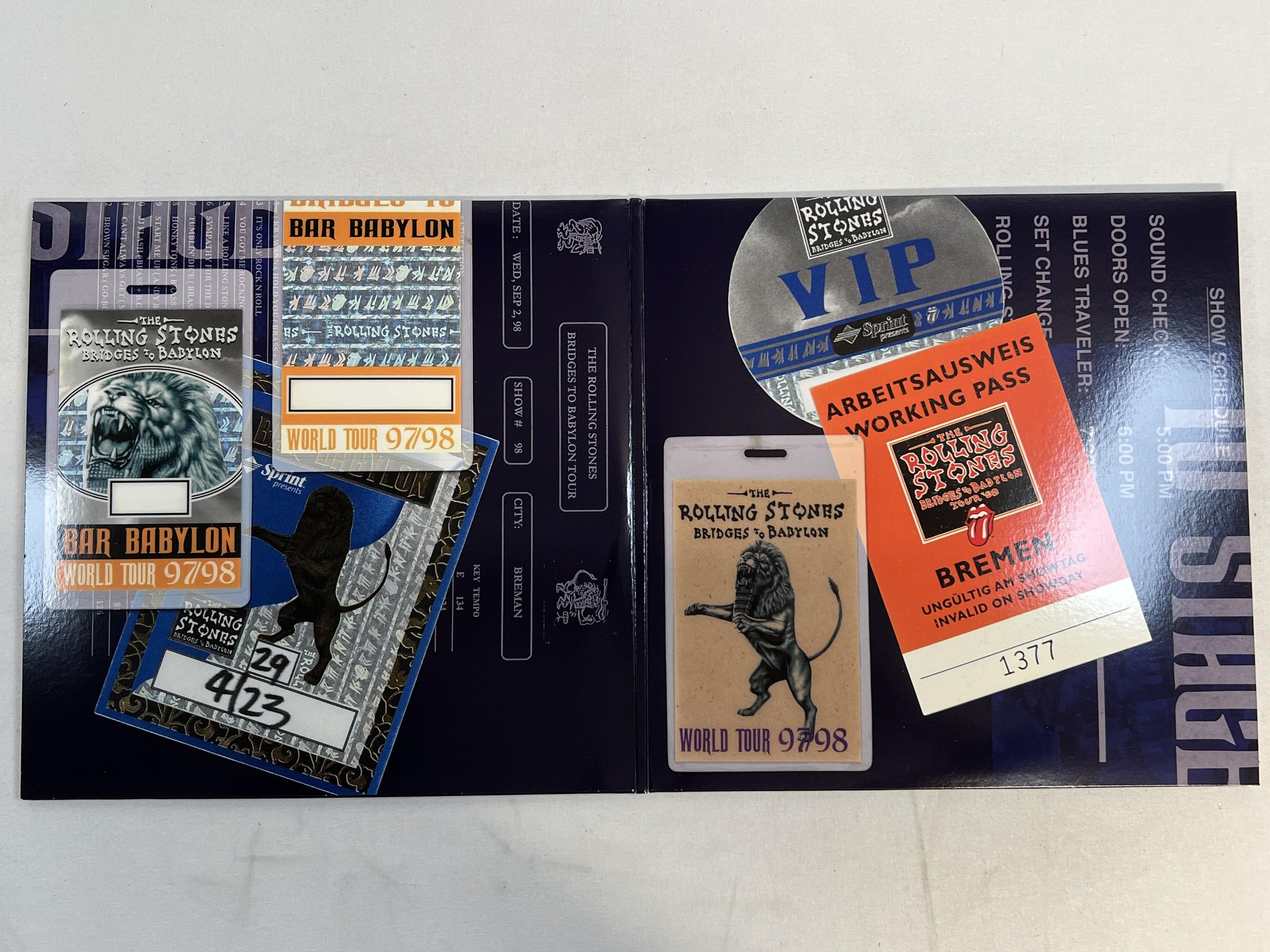 Omslagsbild för skivan ROLLING STONES Bridges To Bremen 3xLP 2019 EAGLE ROCK EAGLP694 ** CLEAR VINYL **