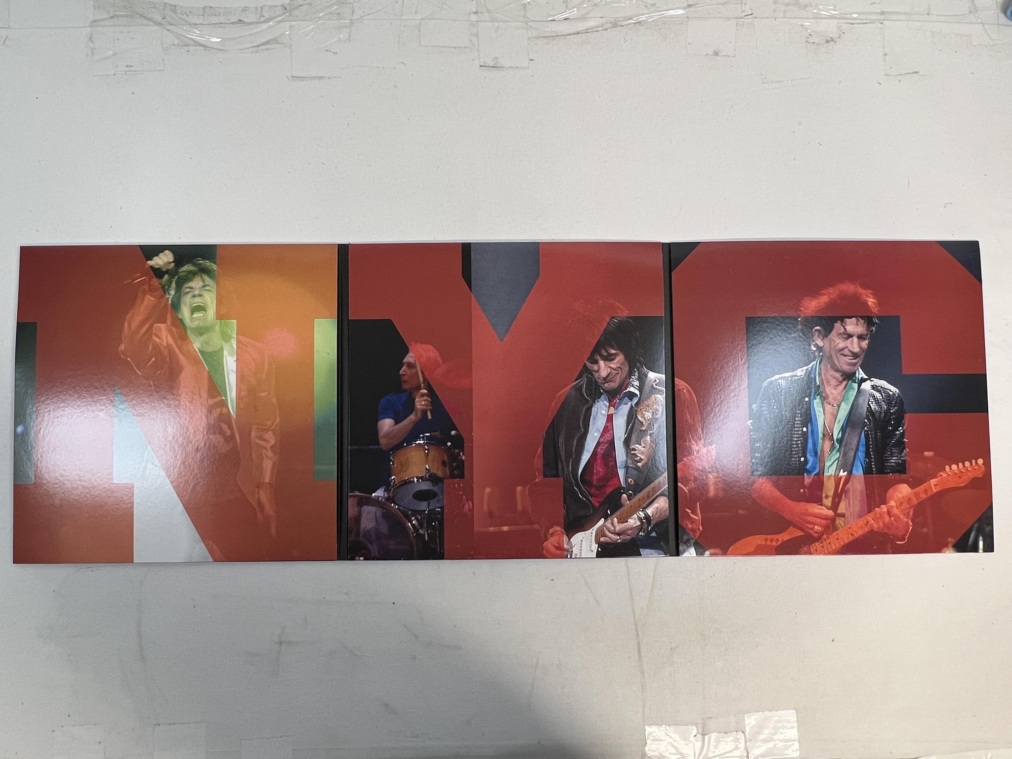 Omslagsbild för skivan ROLLING STONES Licked Live In NY 3xLP 2022 00602445175505 ** WHITE VINYL **