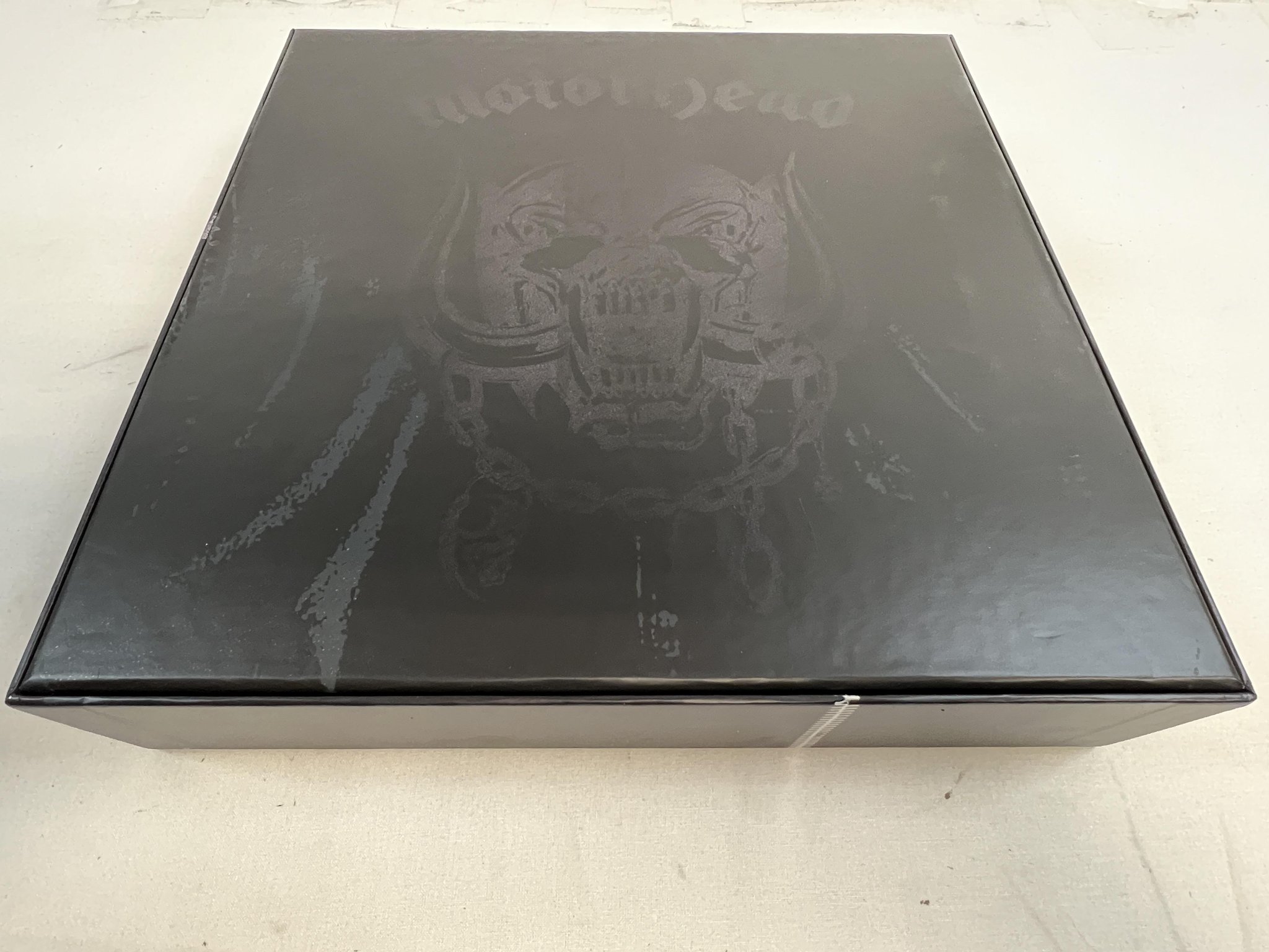 Omslagsbild för skivan MOTORHEAD 1979 BOX SET 2019 BMGCAT380BOX *** massive ***