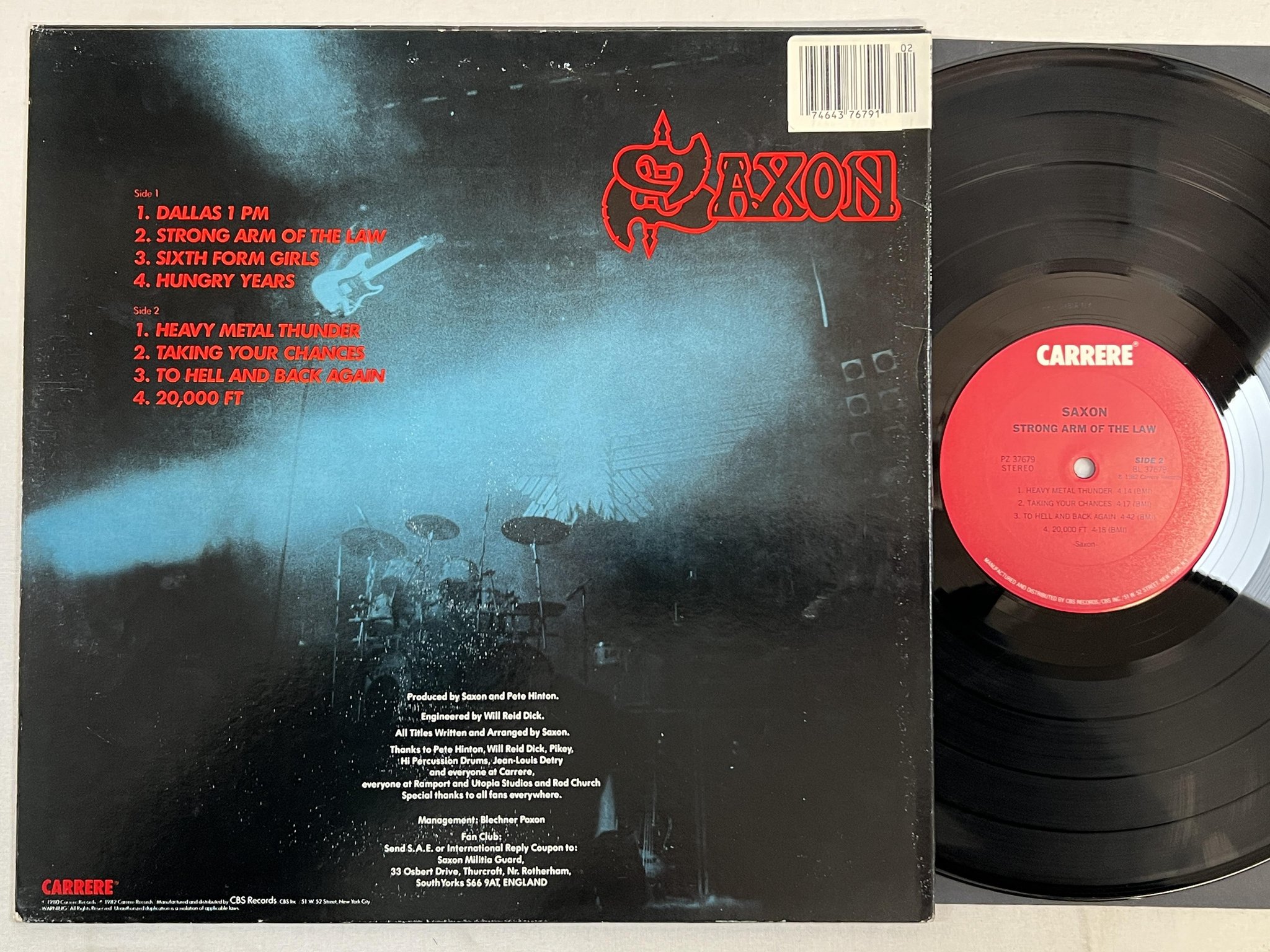 Omslagsbild för skivan SAXON Strong Arm Of The Law LP -82 US CARRERE PZ 37679