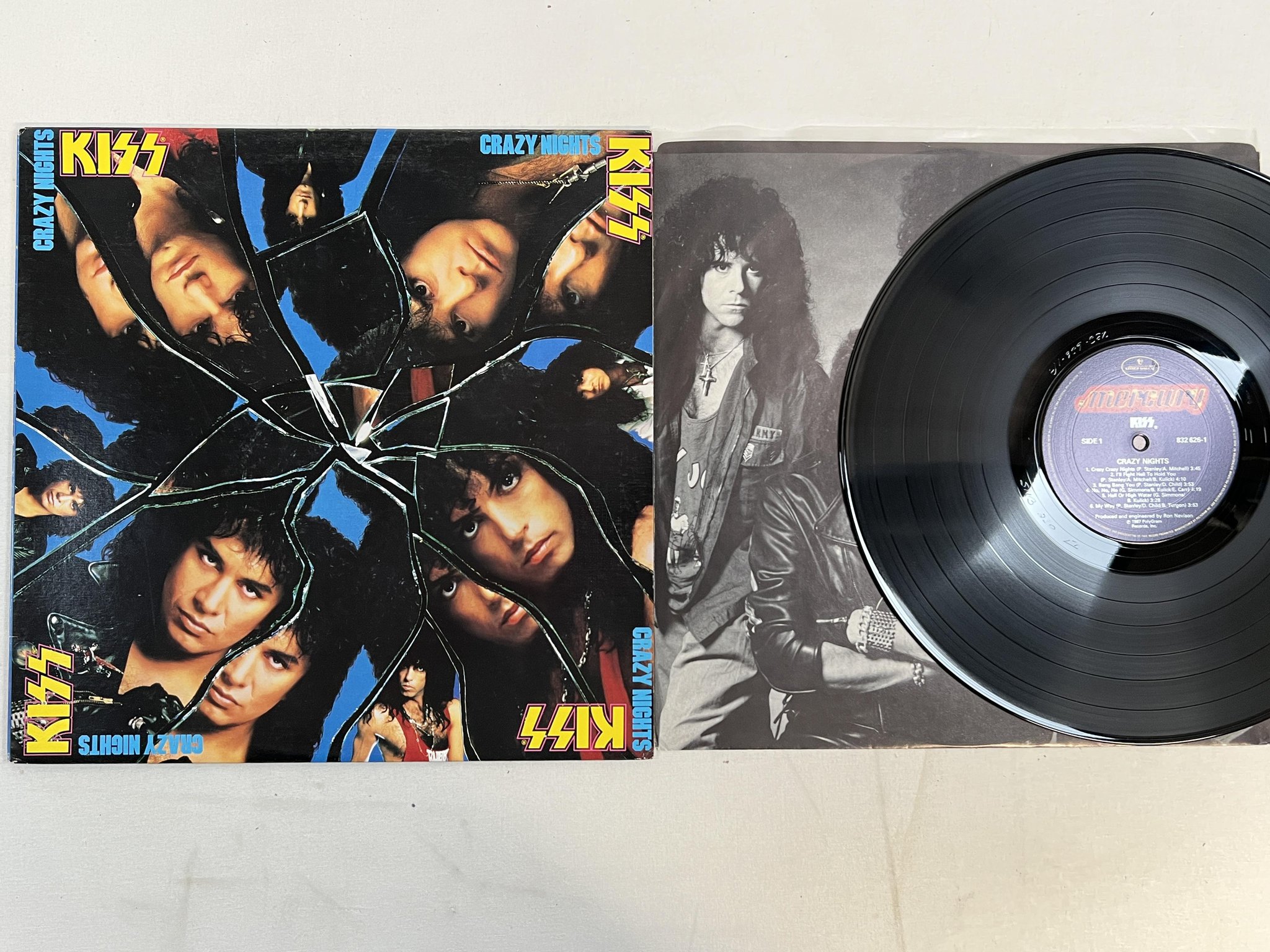 Omslagsbild för skivan KISS crazy nights LP -87 Can MERCURY 832 626-1