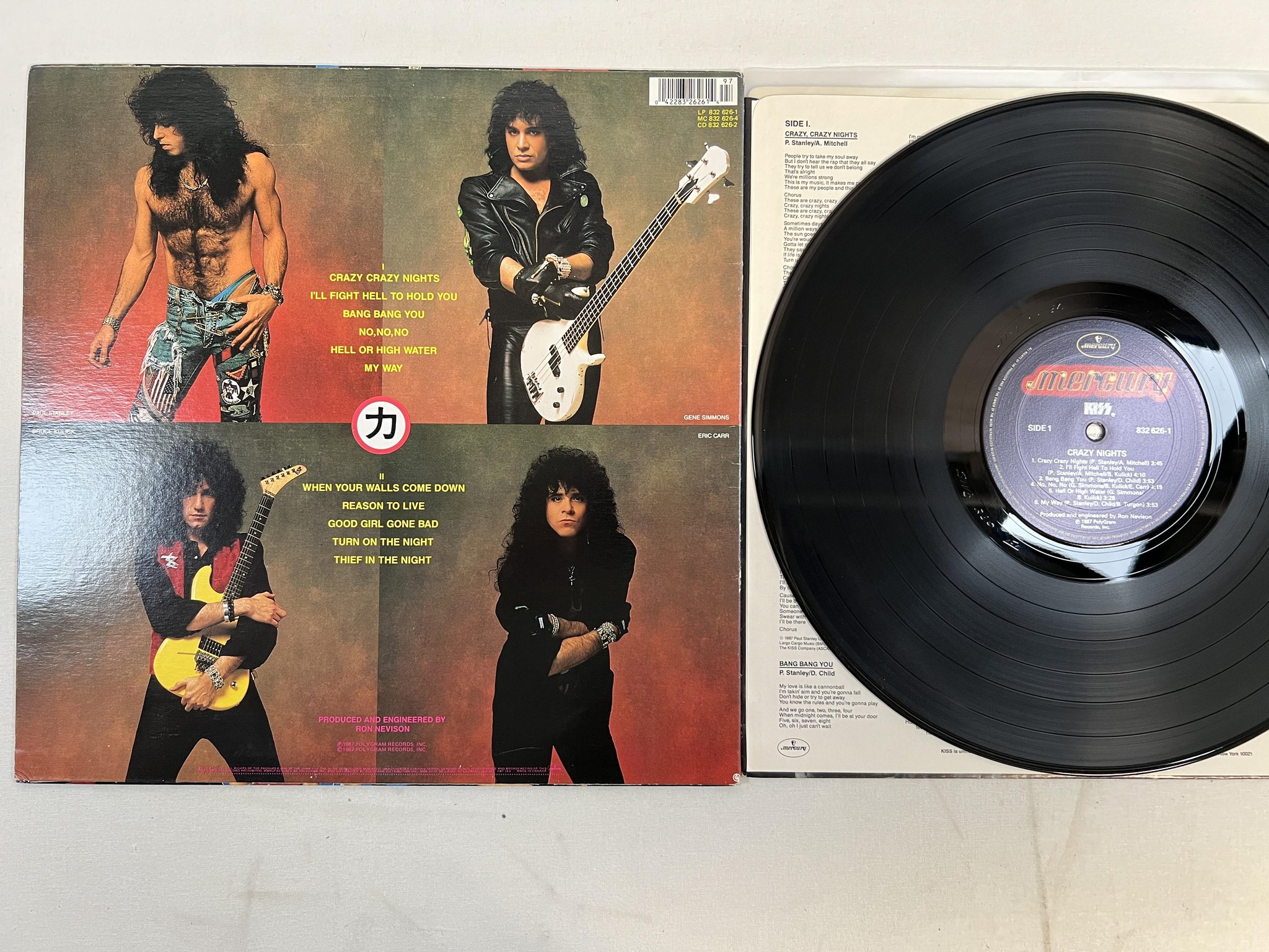 Omslagsbild för skivan KISS crazy nights LP -87 Can MERCURY 832 626-1