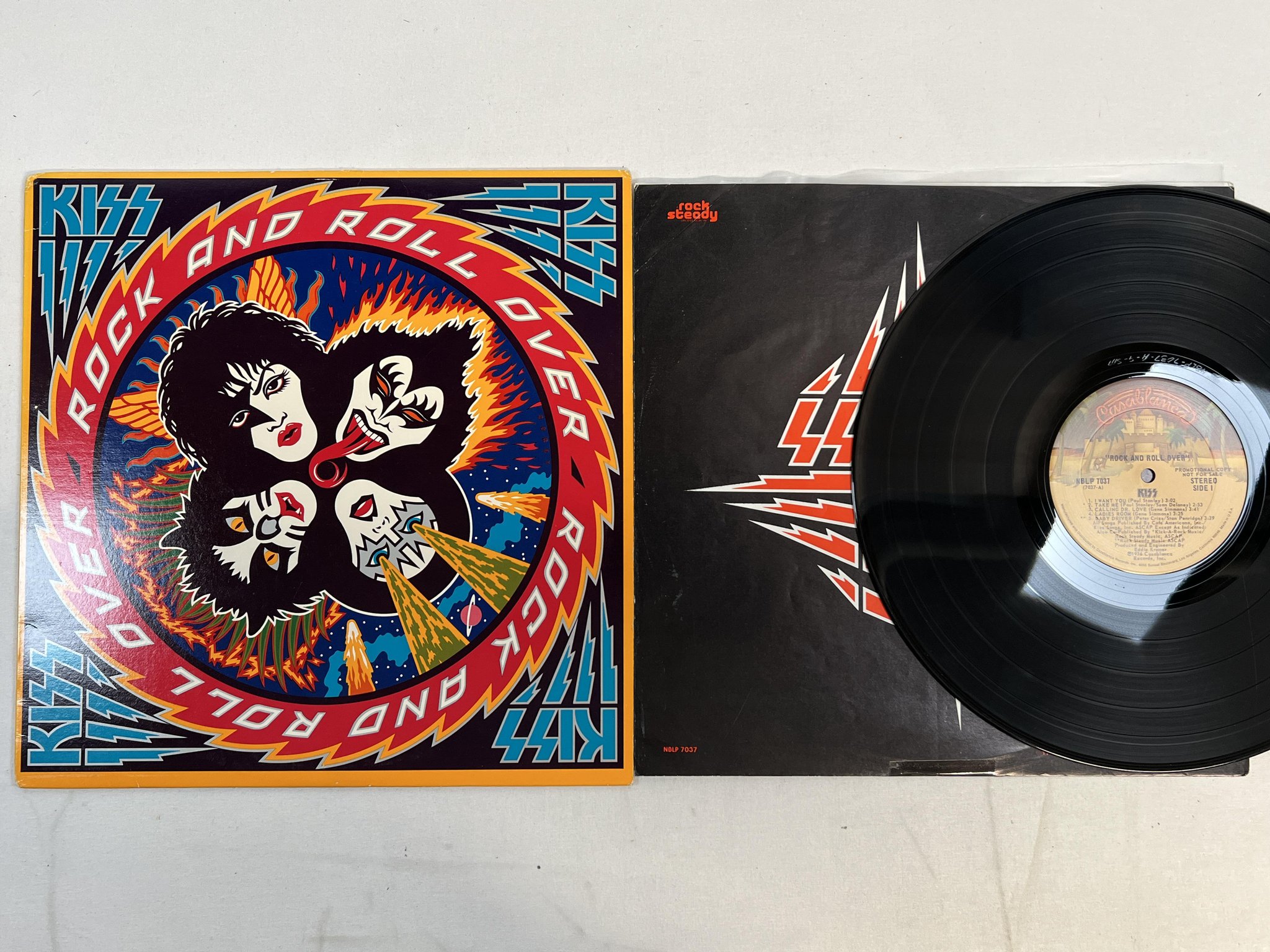 Omslagsbild för skivan KISS rock and roll over LP -76 US CASABLANCA NBLP 7037 **'' PROMO COPY ''**
