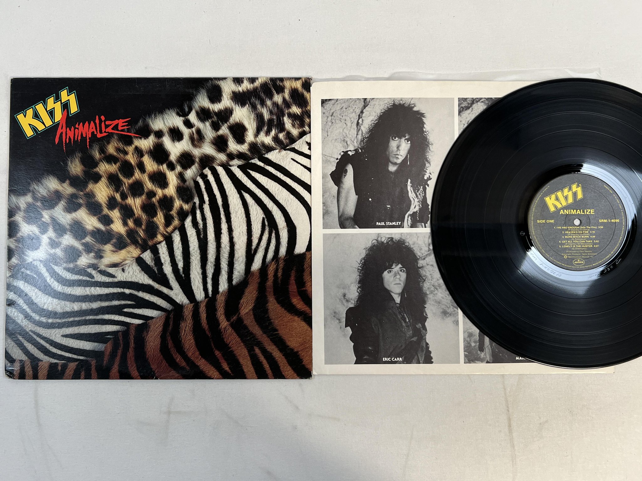 Omslagsbild för skivan KISS animalize LP -84 Can MERCURY SRM-1-4096