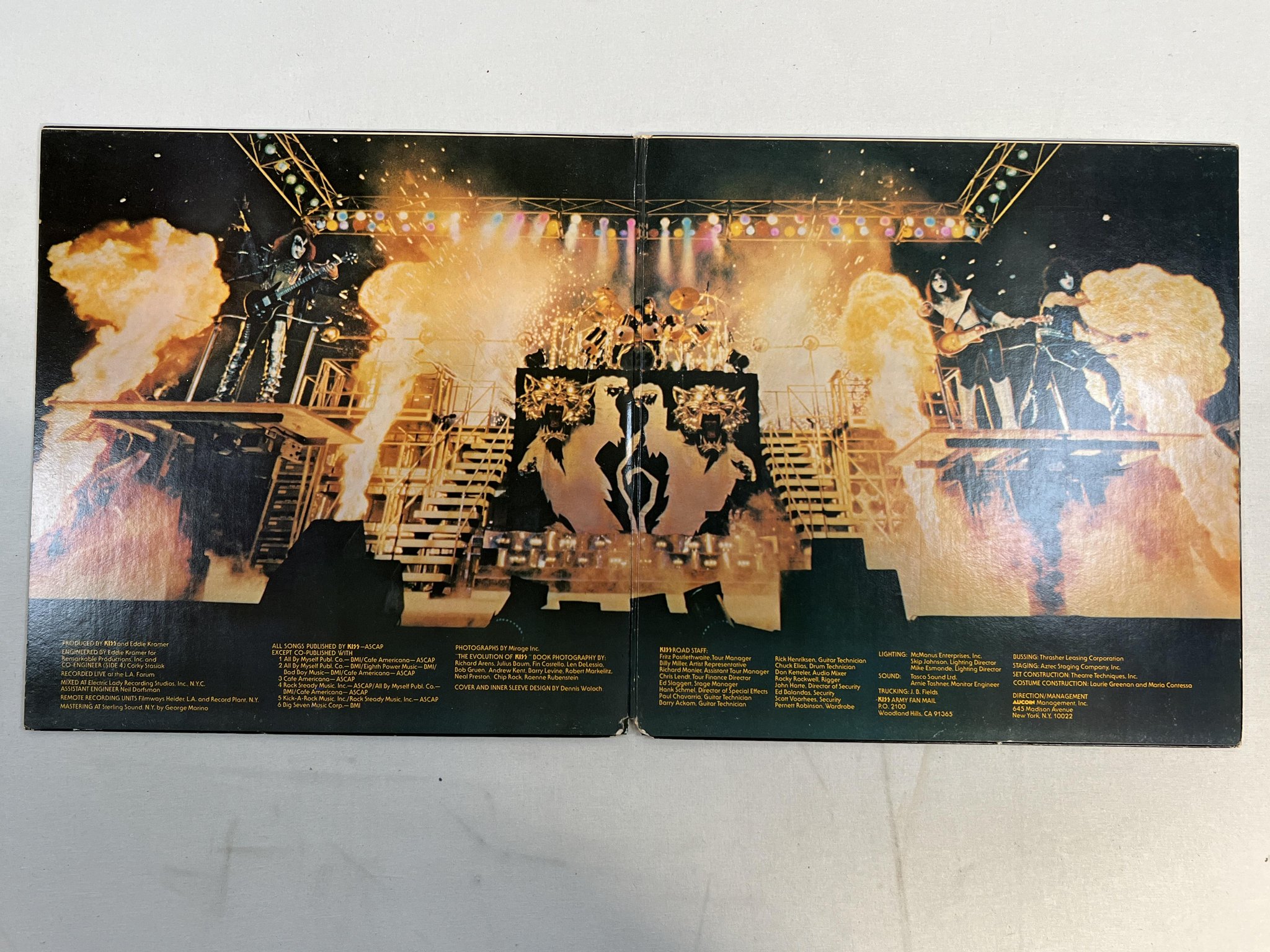 Omslagsbild för skivan KISS alive II 2xLP -77 US CASABLANCA NBLP 7076 *** COMPLETE !! WOW !!! ***