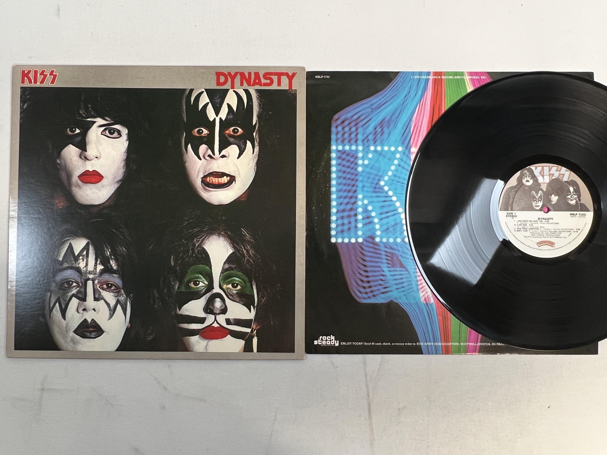 Omslagsbild för skivan KISS dynasty LP -79 US CASABLANCA NBLP 7152 ** poster **