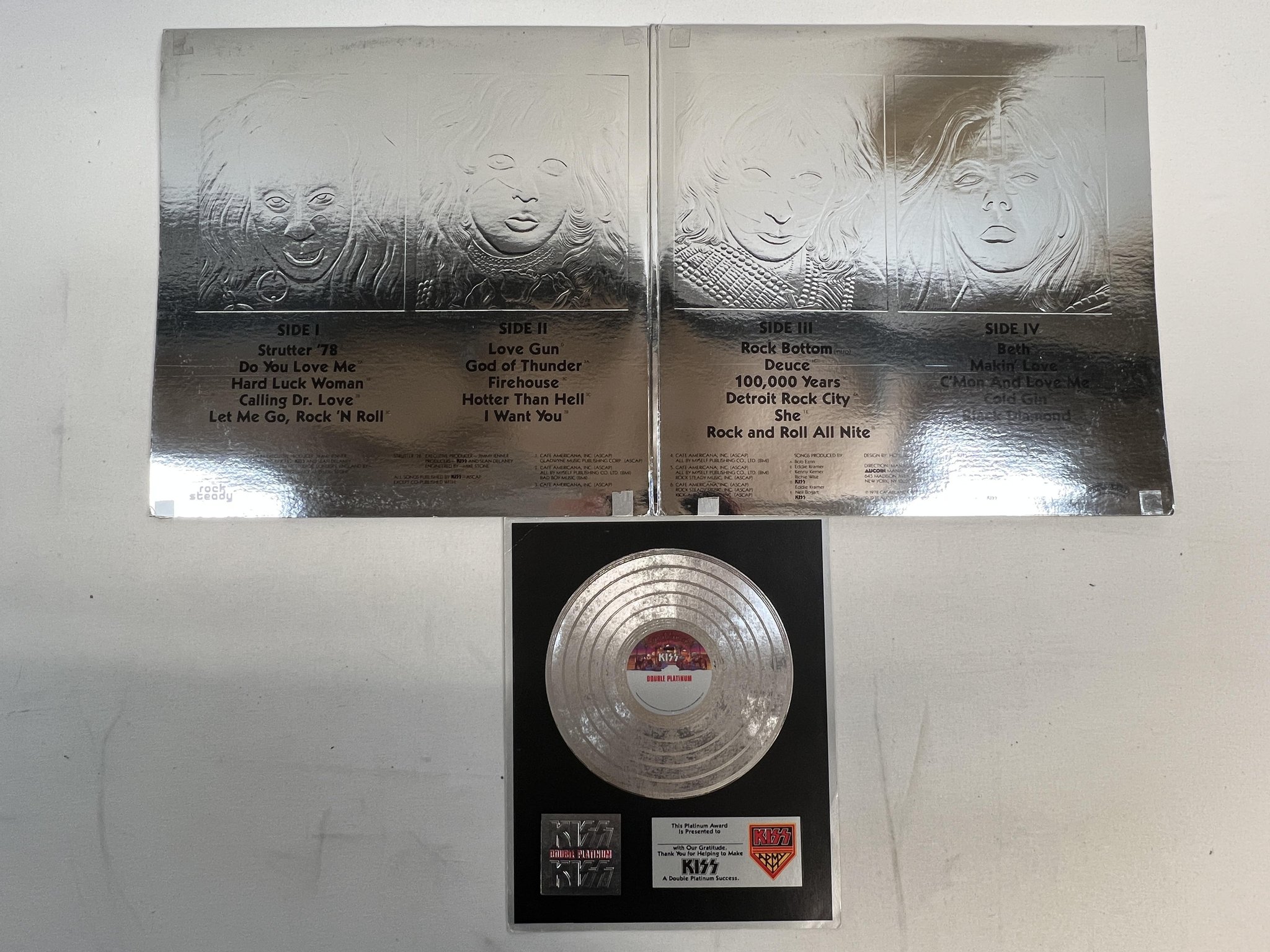 Omslagsbild för skivan KISS double platinum 2xLP -78 US CASABLANCA NBLP 7100-2