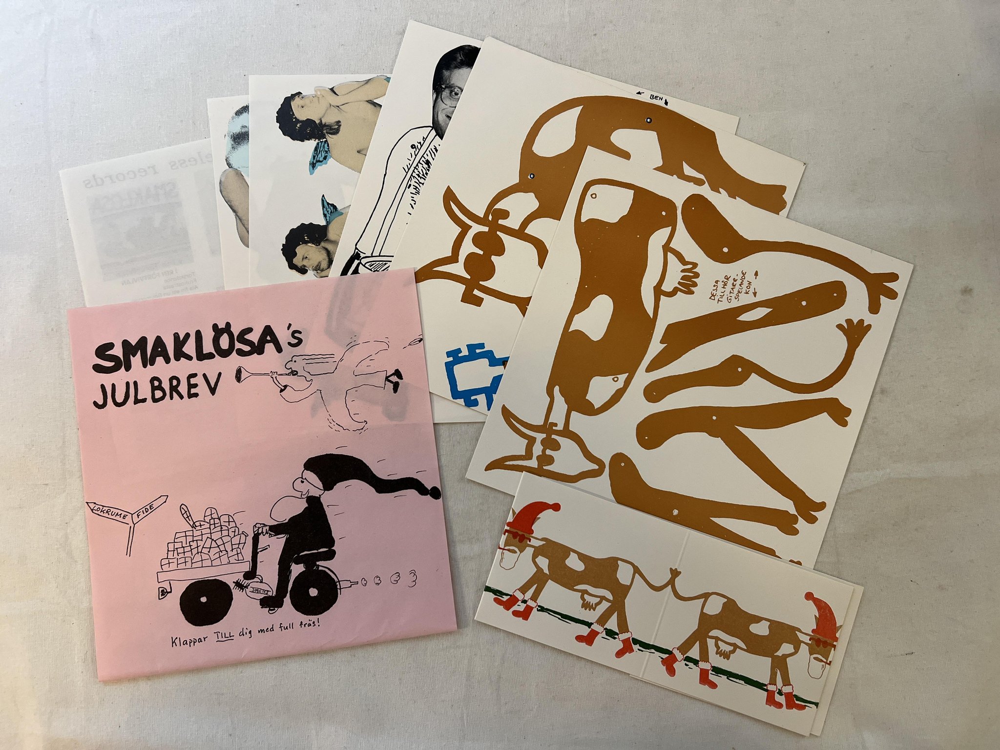 Omslagsbild för skivan SMAKLÖSA Jul Med Smaklösa 7"single -88 Swe TASTELESS TE-88008 ** RED VINYL **