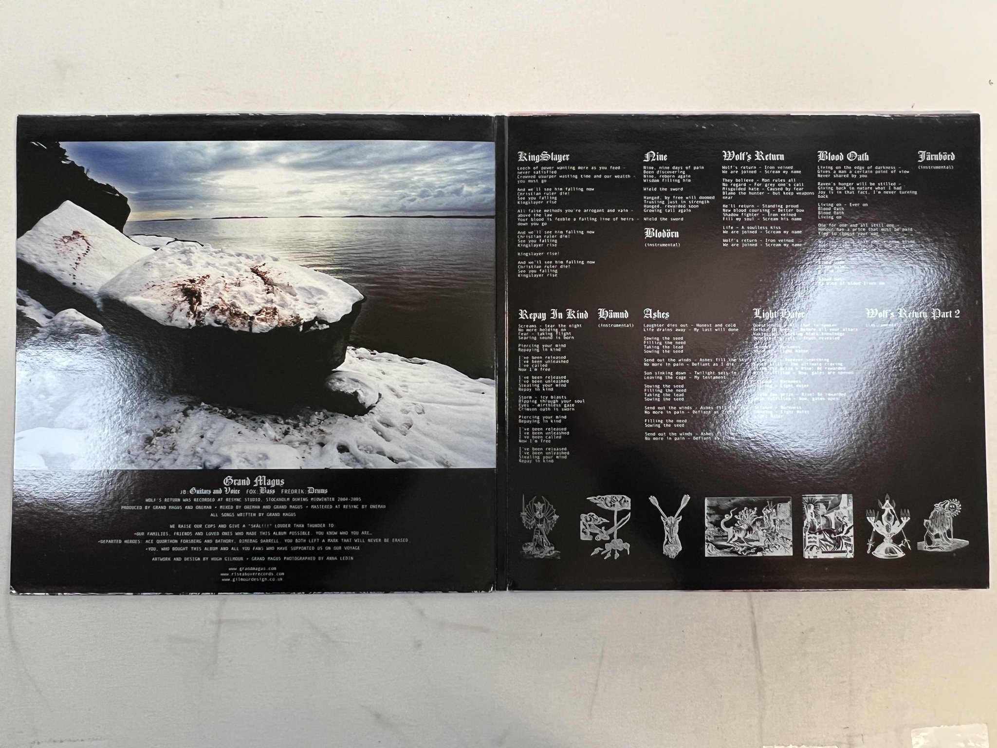 Omslagsbild för skivan GRAND MAGUS Wolf's Return LP 2005 UK ltd Ed RISE ABOVE RISELP 60 * DOOM METAL *