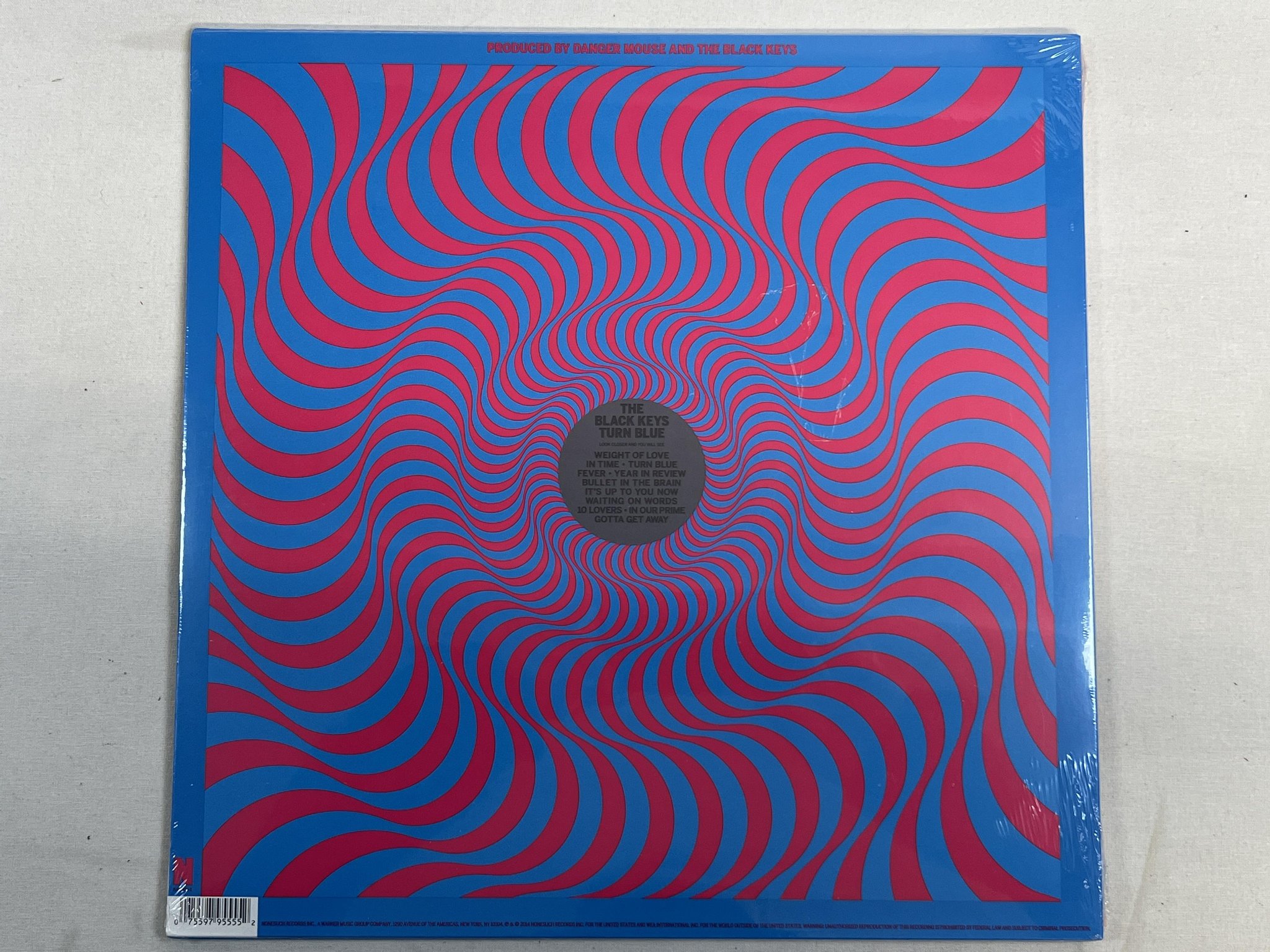 Omslagsbild för skivan THE BLACK KEYS Turn Blue LP 2014 NONESUCH 542300-1 ** SEALED **