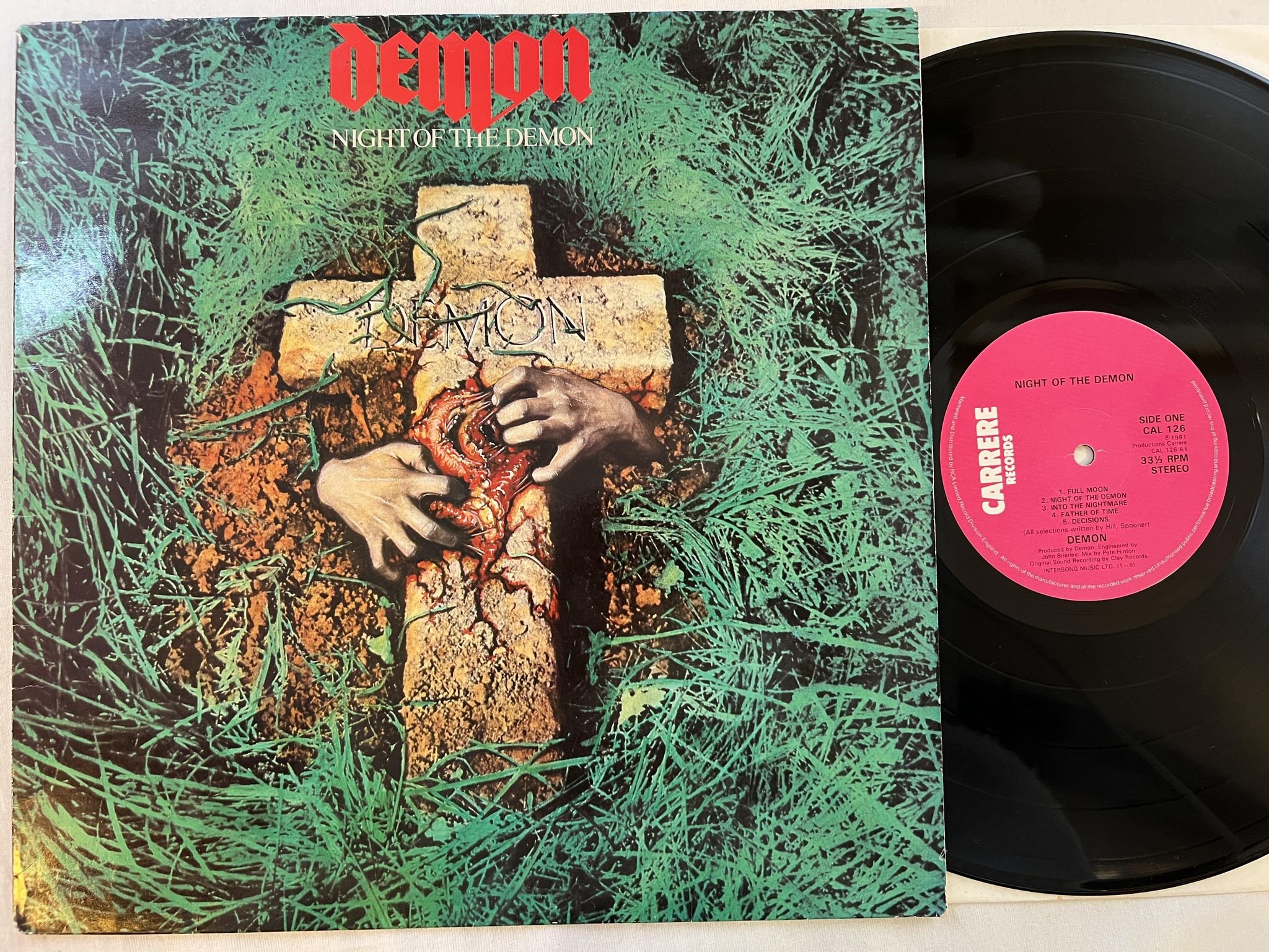 Omslagsbild för skivan DEMON night of the demon LP -81 UK CARRERE CAL 126