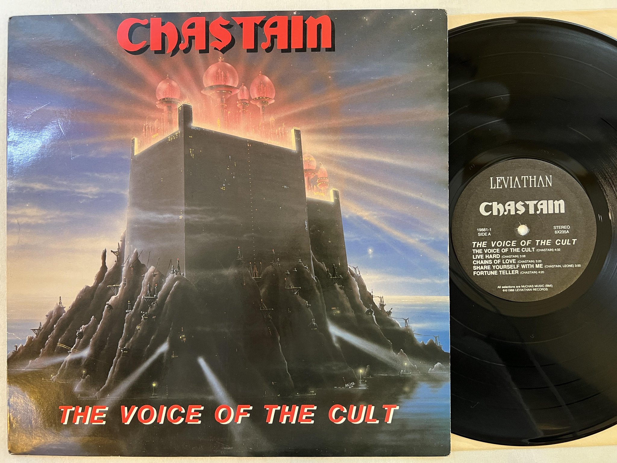 Omslagsbild för skivan CHASTAIN the voice of the cult LP -88 LEVIATHAN 19881-1