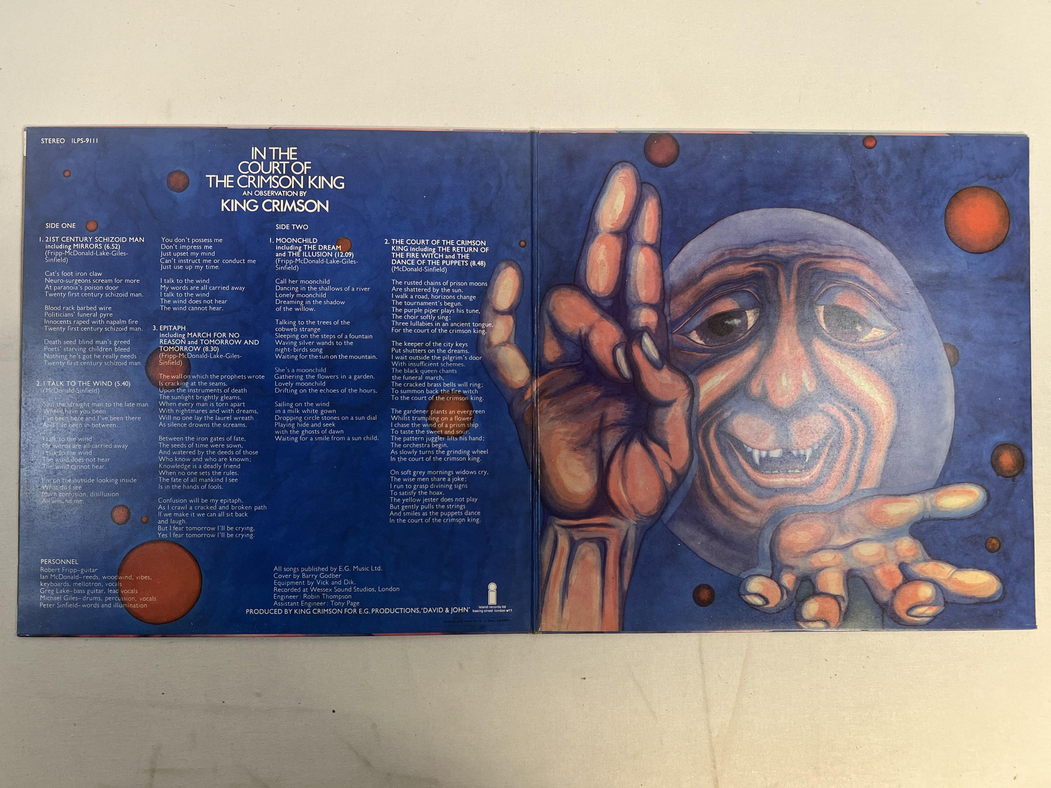 Omslagsbild för skivan KING CRIMSON in the court of the... LP -69 UK 1st ISLAND ILPS 9111 -A2/-B3
