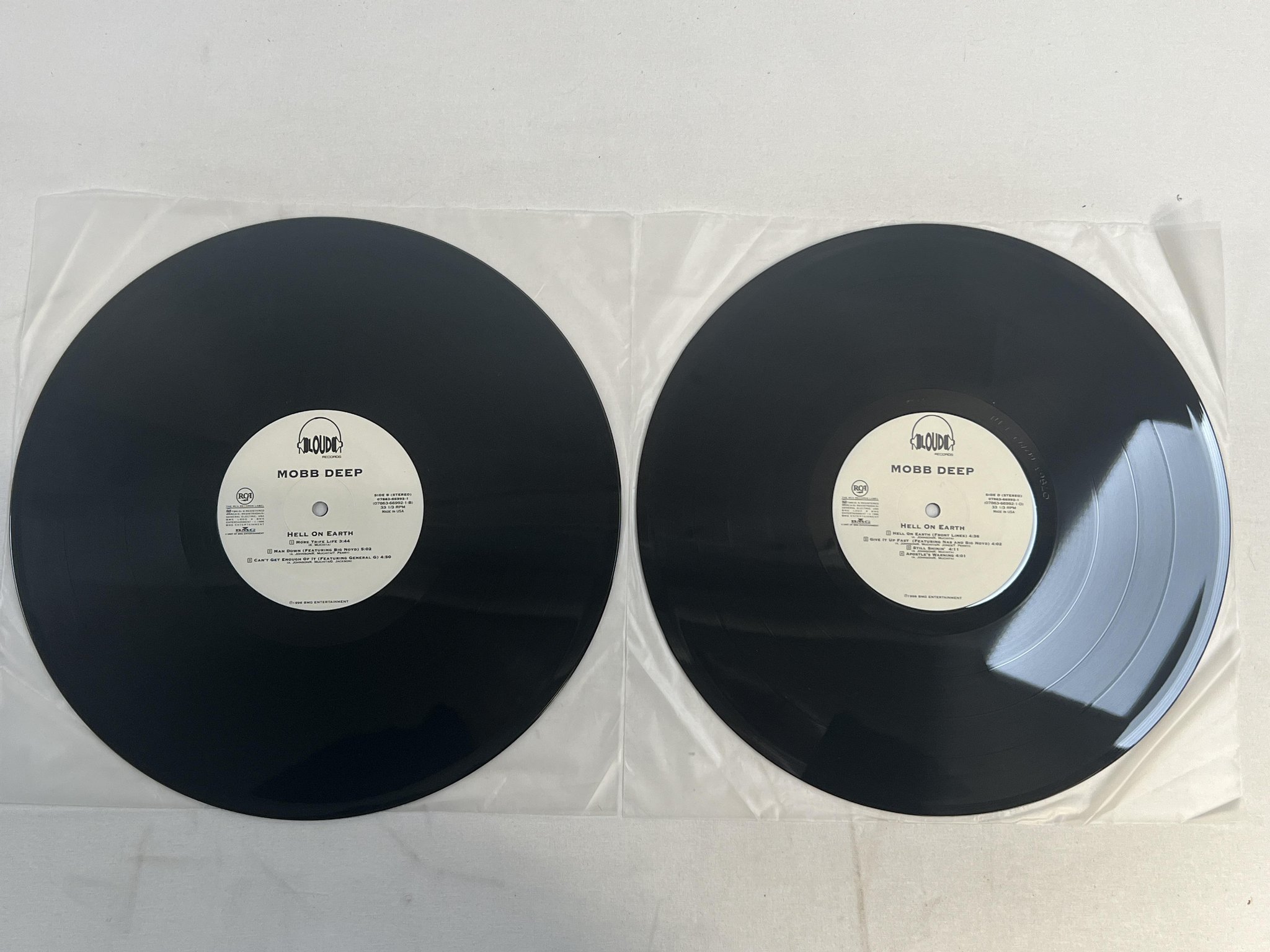 Omslagsbild för skivan MOBB DEEP hell on earth 2xLP -96 US LOUD 07863-66992-1 *** GOLDEN AGE RAP ***