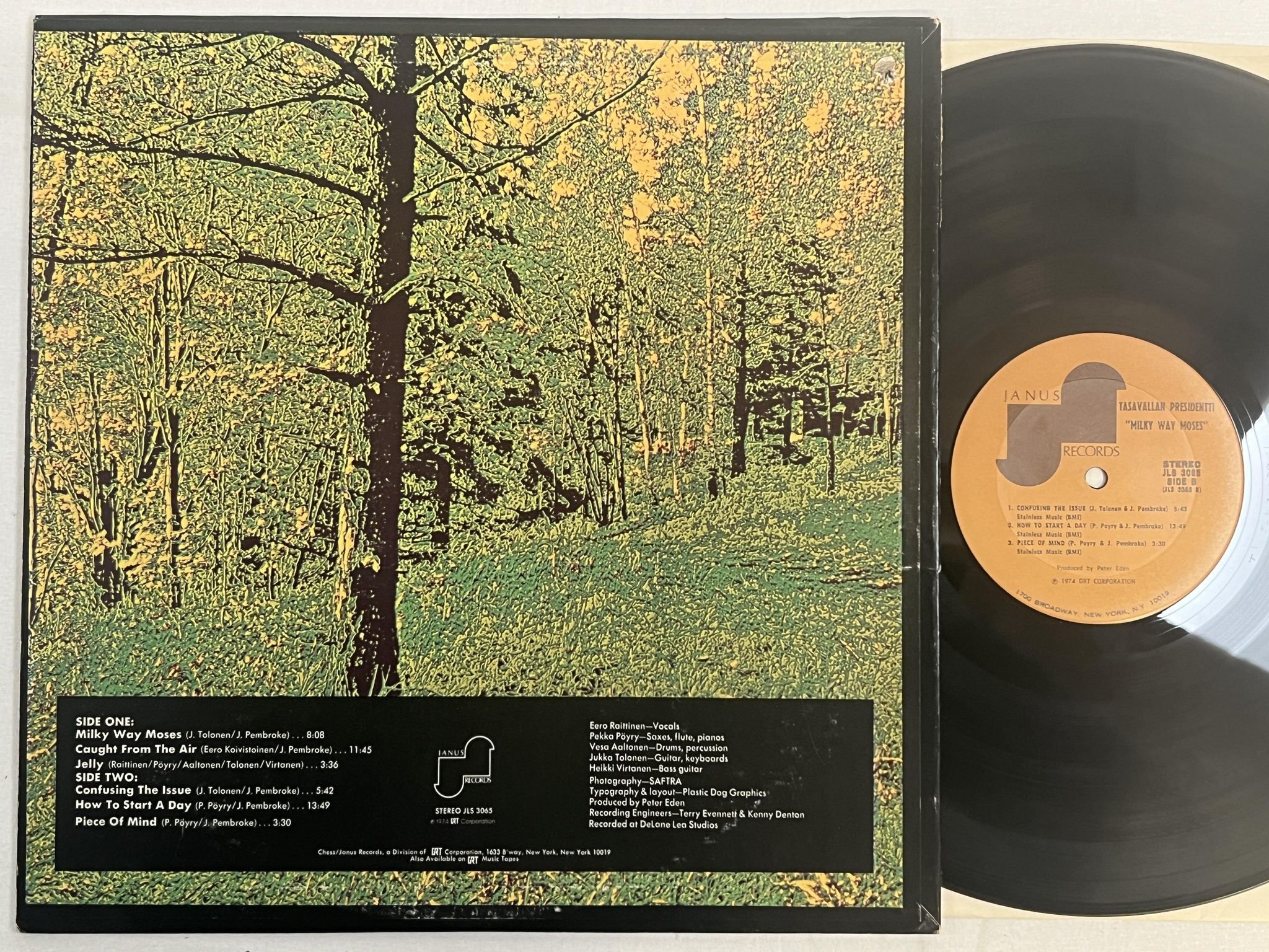 Omslagsbild för skivan TASAVALLAN PRESIDENTII milky way moses LP -74 US JANUS JLS 3065