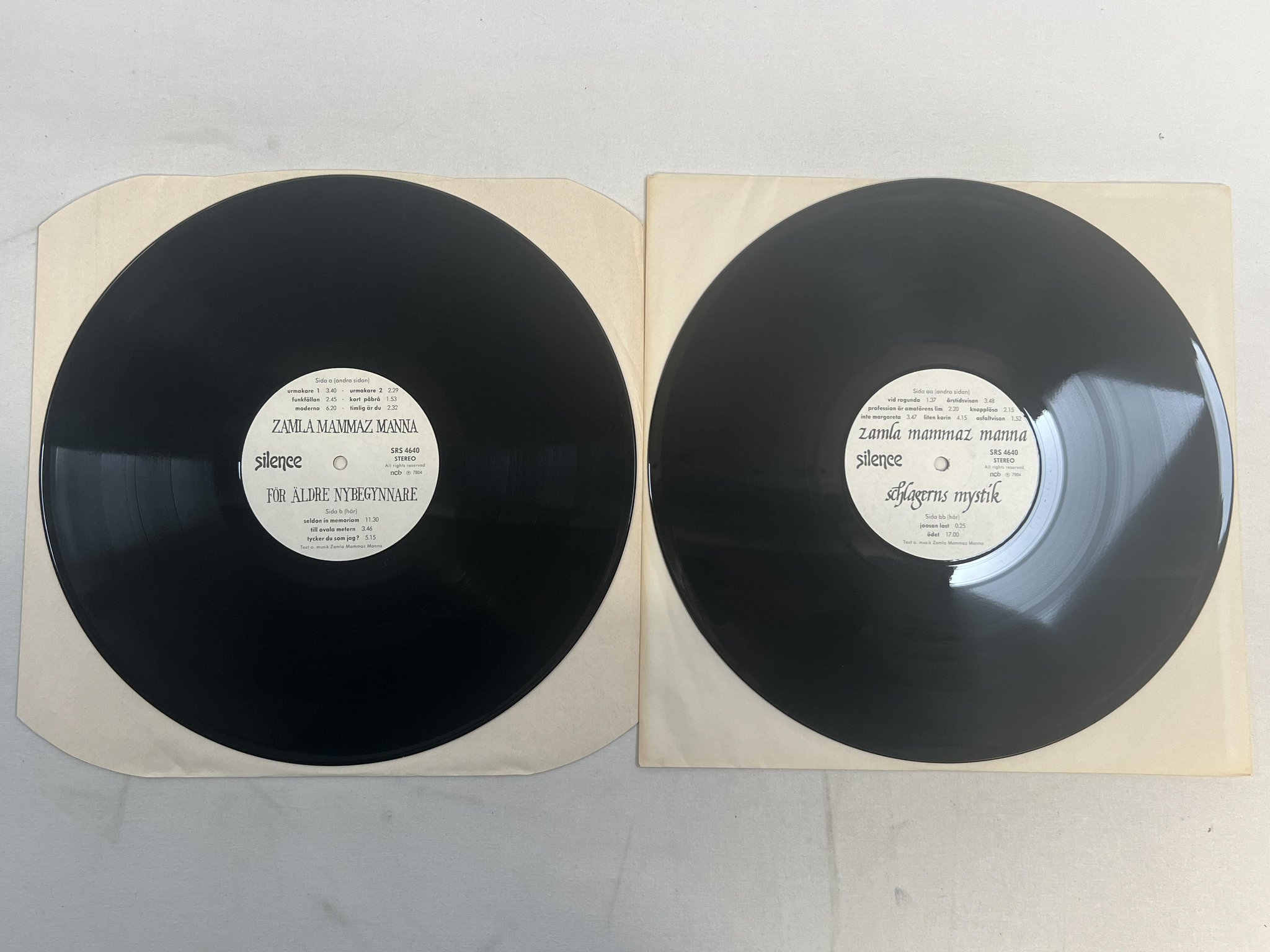 Omslagsbild för skivan ZAMLA MAMMAZ MANNA för äldre nybegynnare 2xLP 78 Swe SILENCE SRS 4640