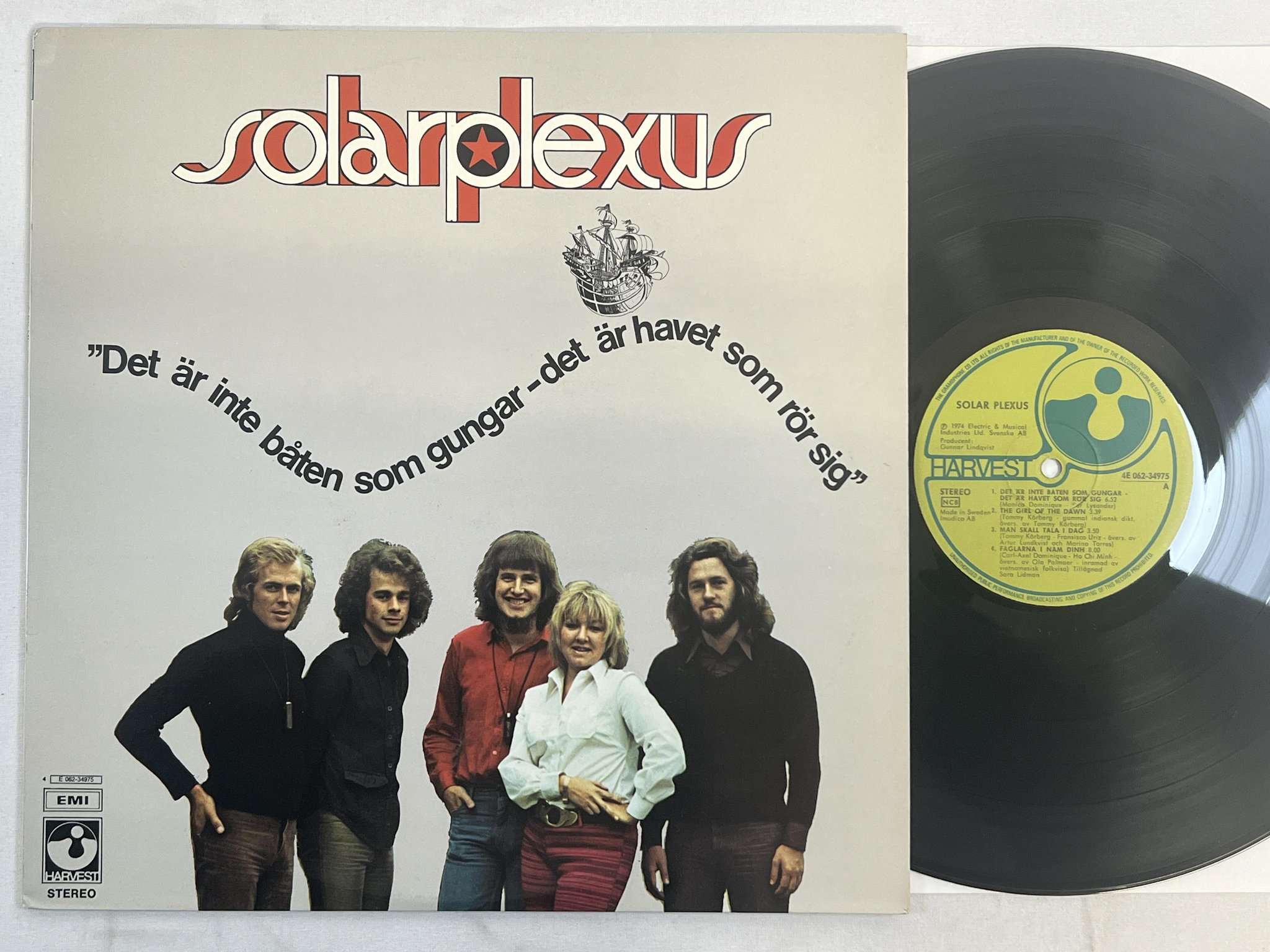 Omslagsbild för skivan SOLAR PLEXUS Det Är Inte Båten Som Gungar LP -74 Swe HARVEST 4E 062-34975