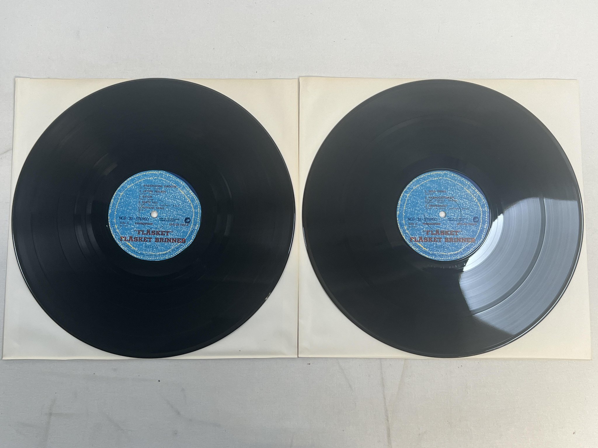 Omslagsbild för skivan FLÄSKET BRINNER Fläsket 2xLP -72 Swe LJUDSPÅR EFG-DL-7202