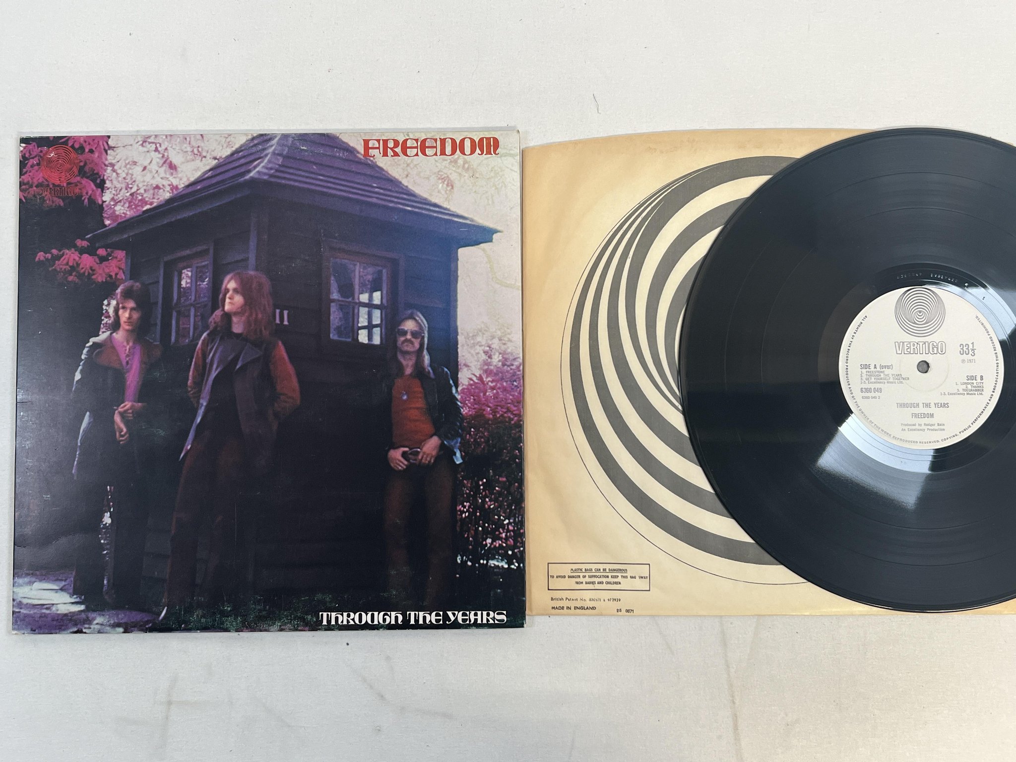 Omslagsbild för skivan FREEDOM through the years LP -71 UK VERTIGO swirl 6360 049 ** RARE **