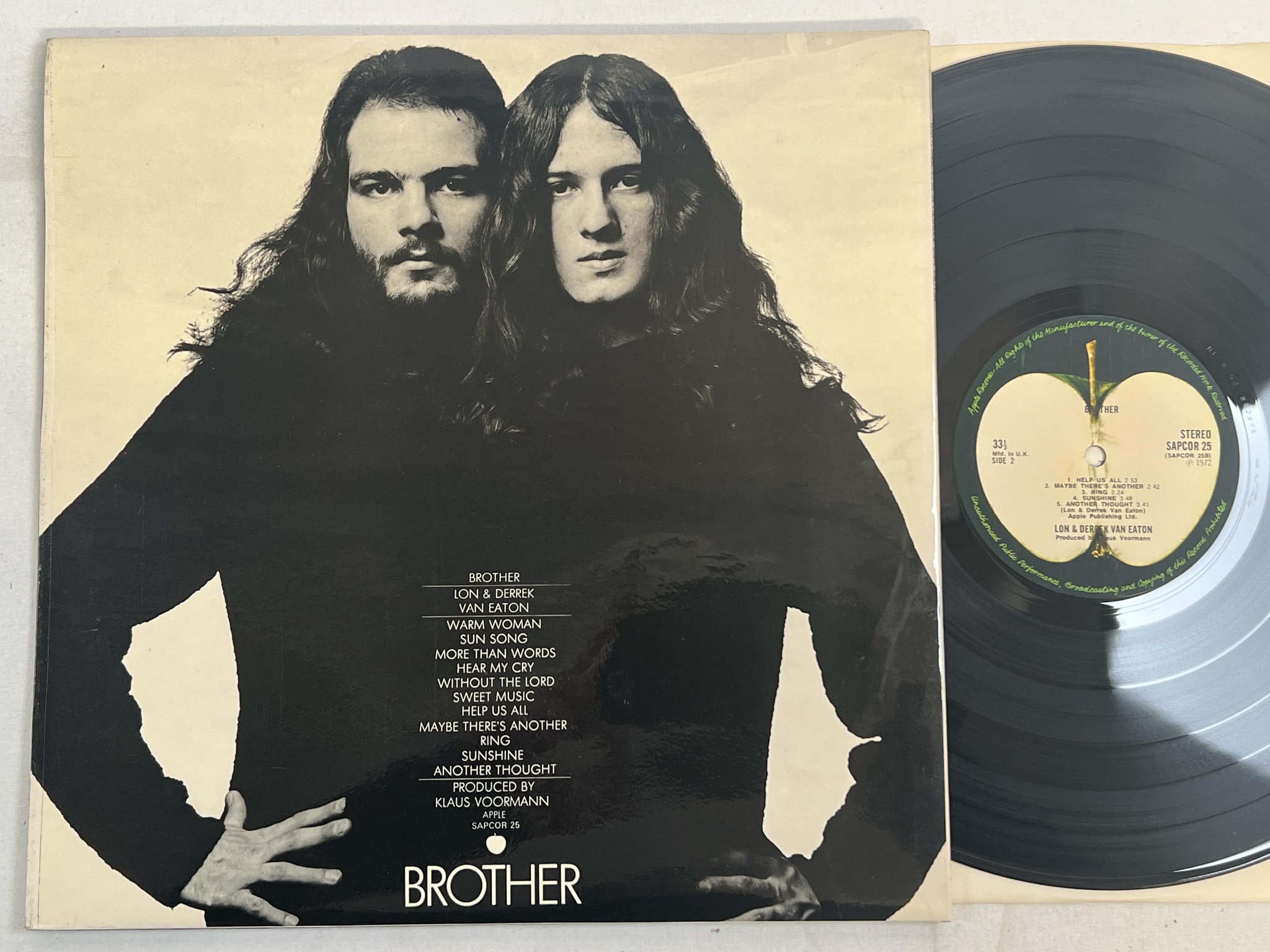 Omslagsbild för skivan LON & DERREK VAN EATON brother LP -73 UK APPLE SAPCOR 25 * w/ zoetrope insert *