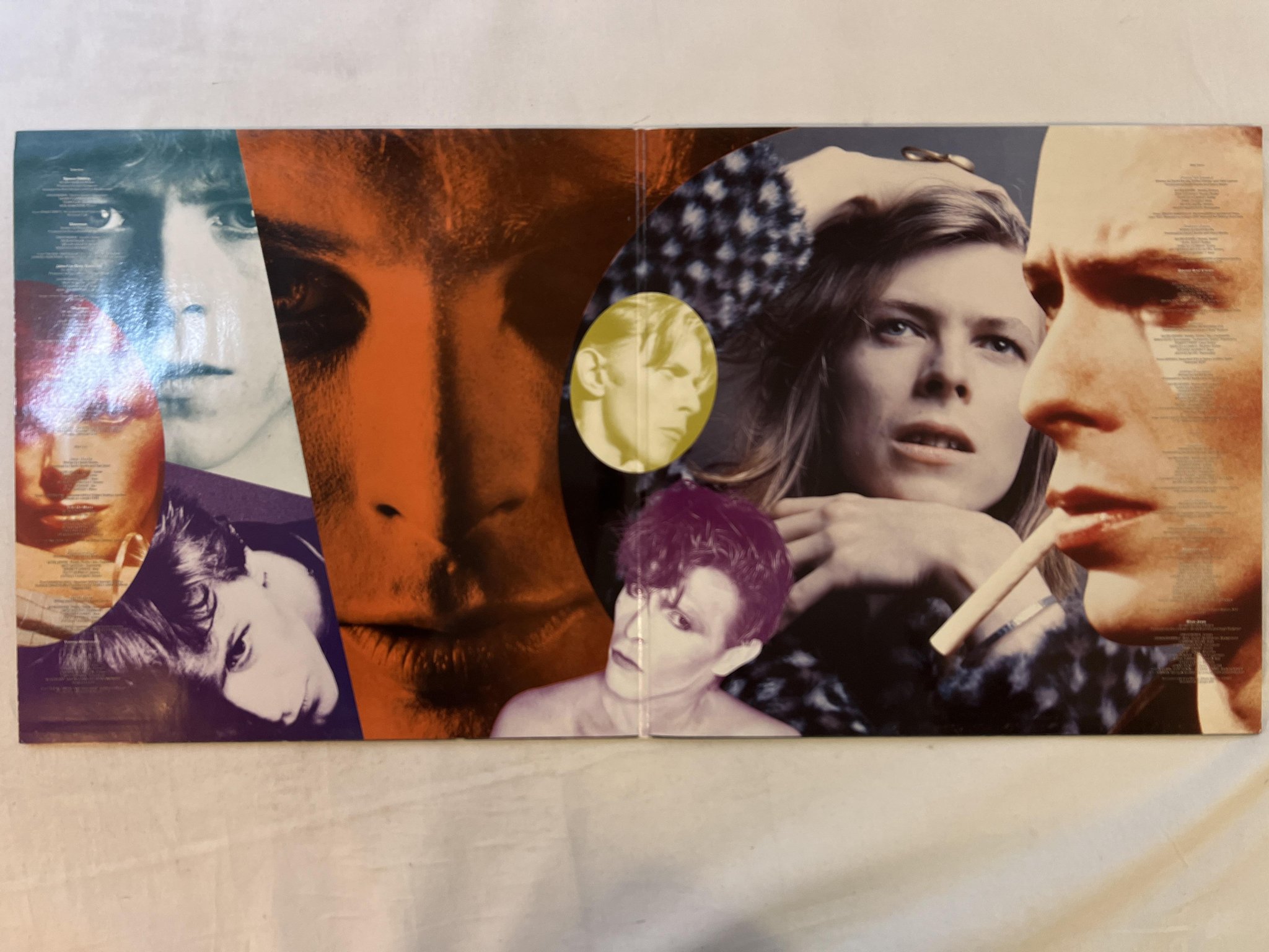 Omslagsbild för skivan DAVID BOWIE changesbowie 2xLP -90 EMI 2 LP 164 7 94180 1