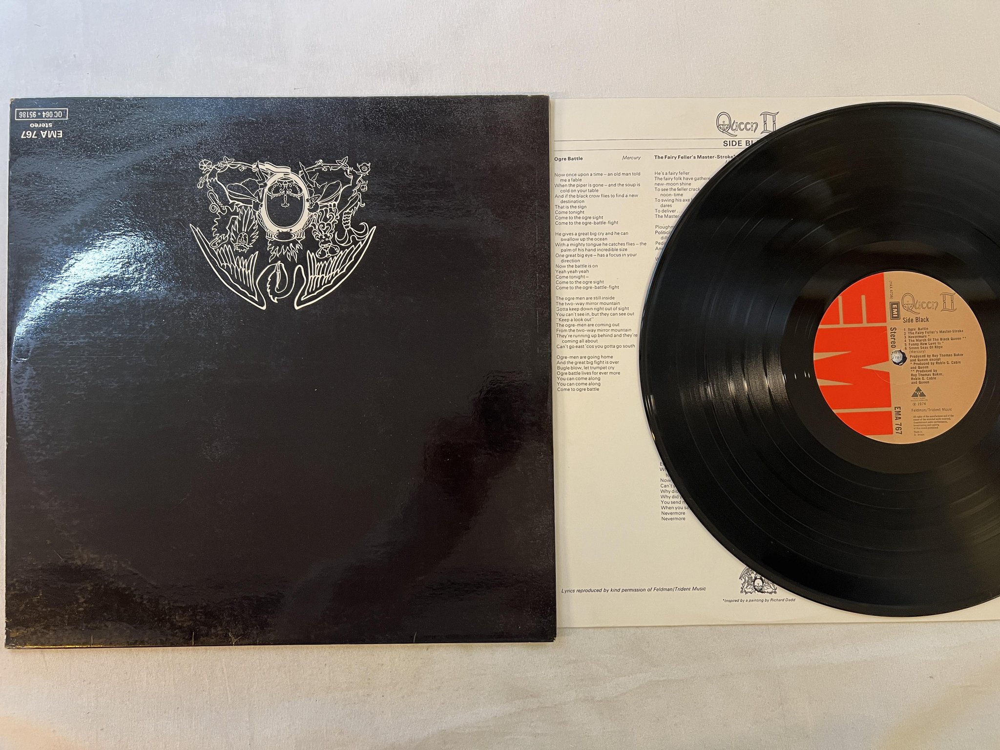 Omslagsbild för skivan QUEEN queen II LP -74 UK EMI EMA 767