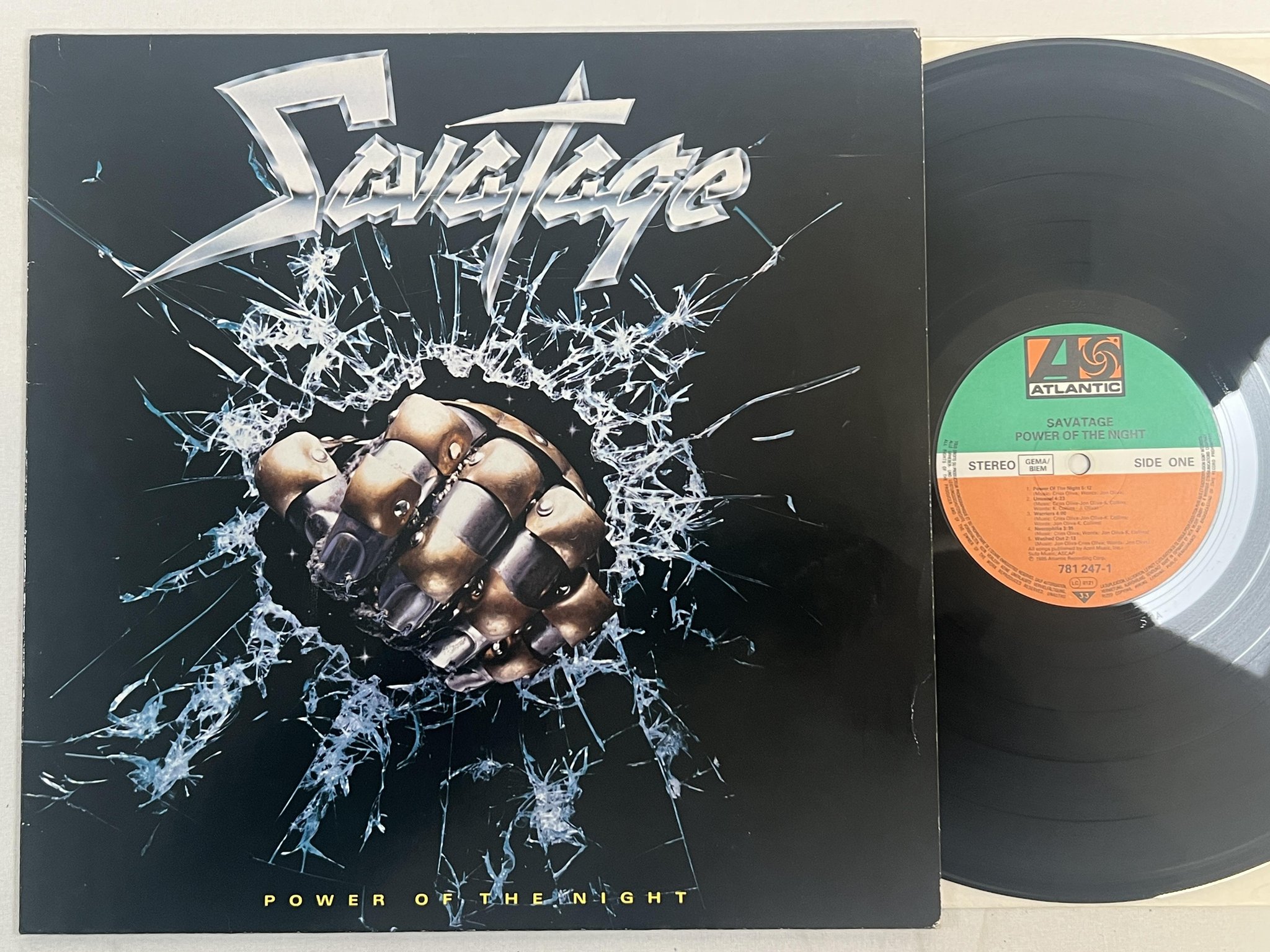 Omslagsbild för skivan SAVATAGE power of the night LP -85 Ger ATLANTIC 781 247-1