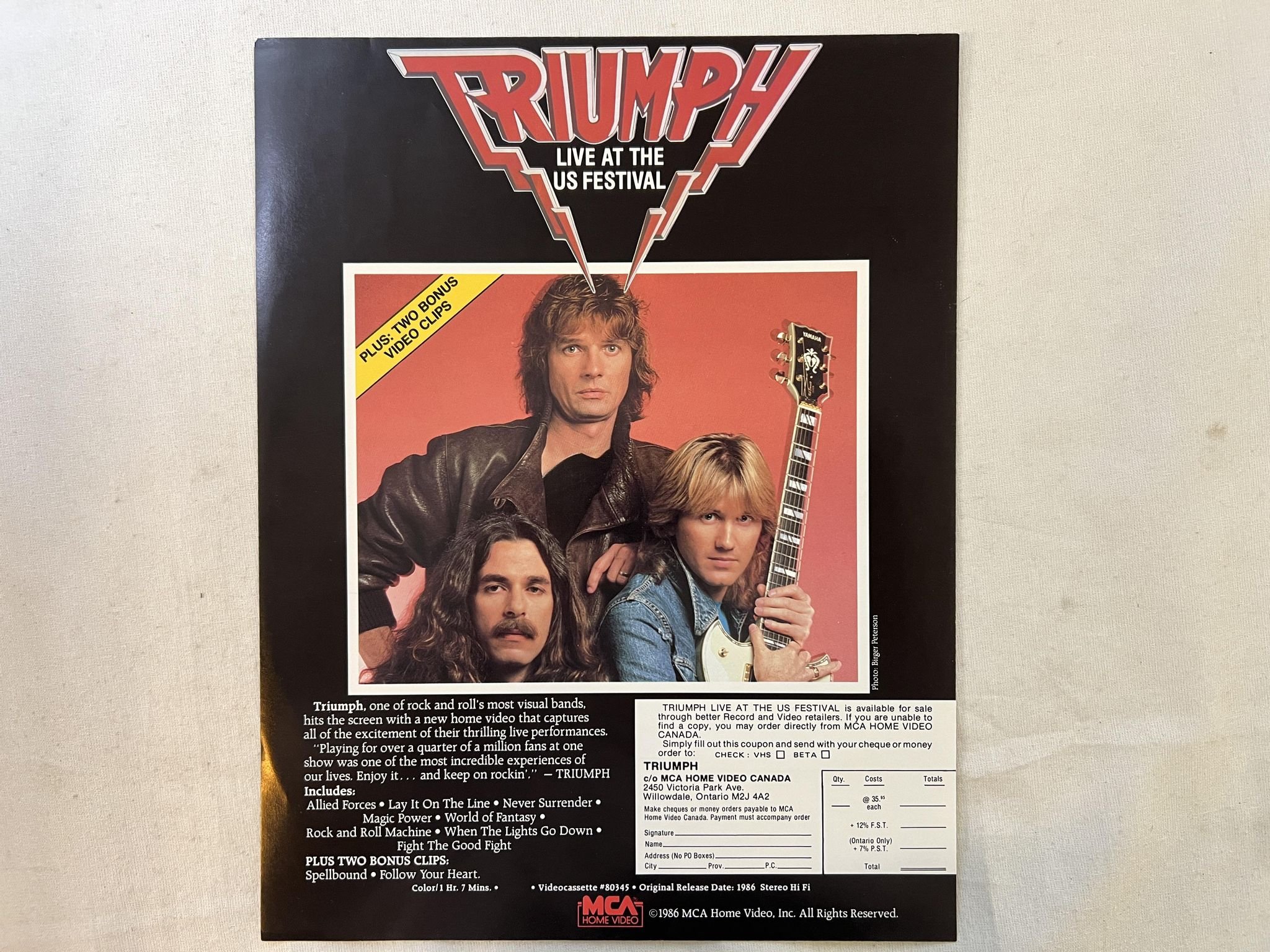 Omslagsbild för skivan TRIUMPH the sport of kings LP -86 Can MCA 5786