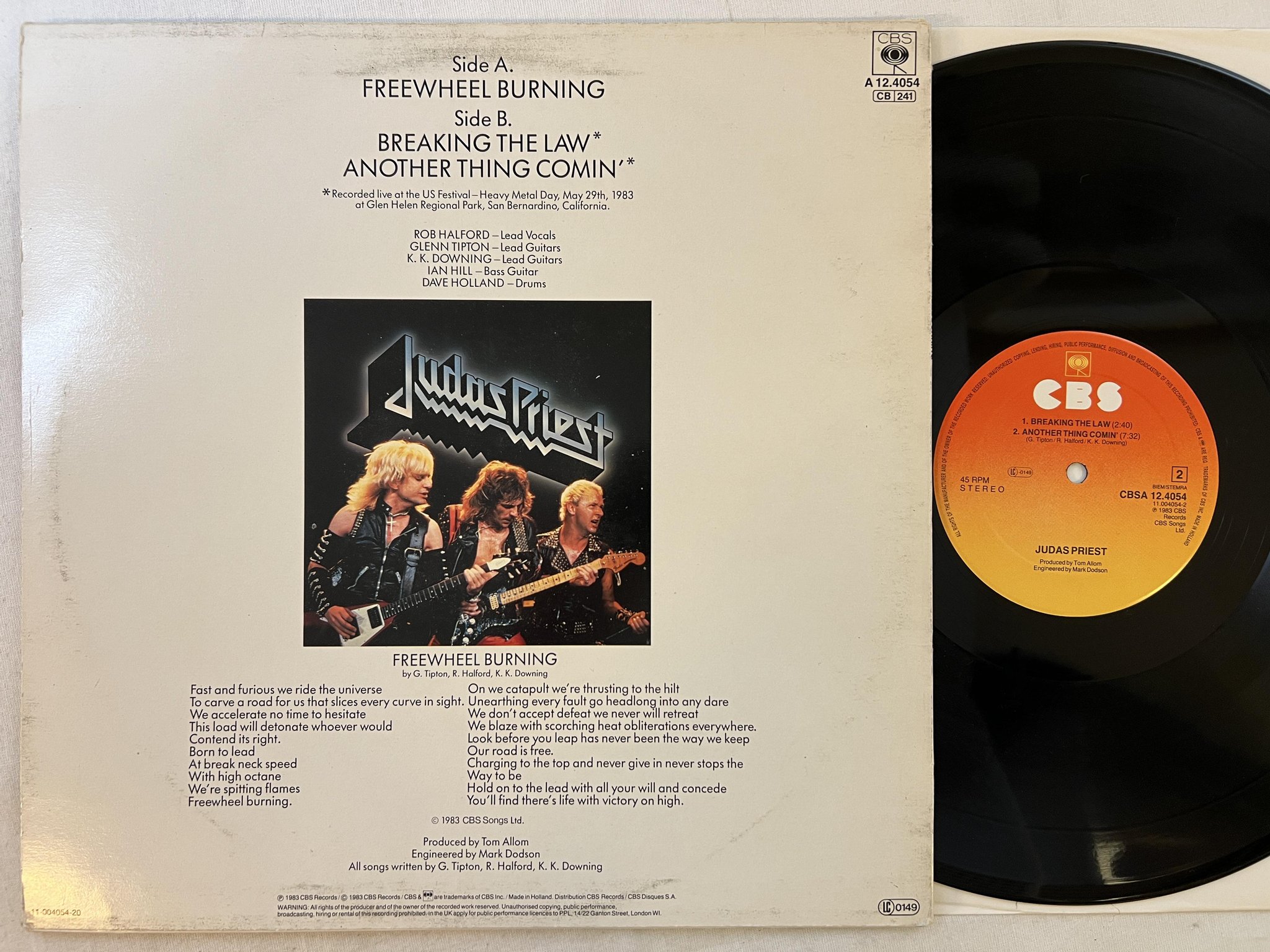 Omslagsbild för skivan JUDAS PRIEST freewheel burning 12"single 83 Hol CBSA 124054