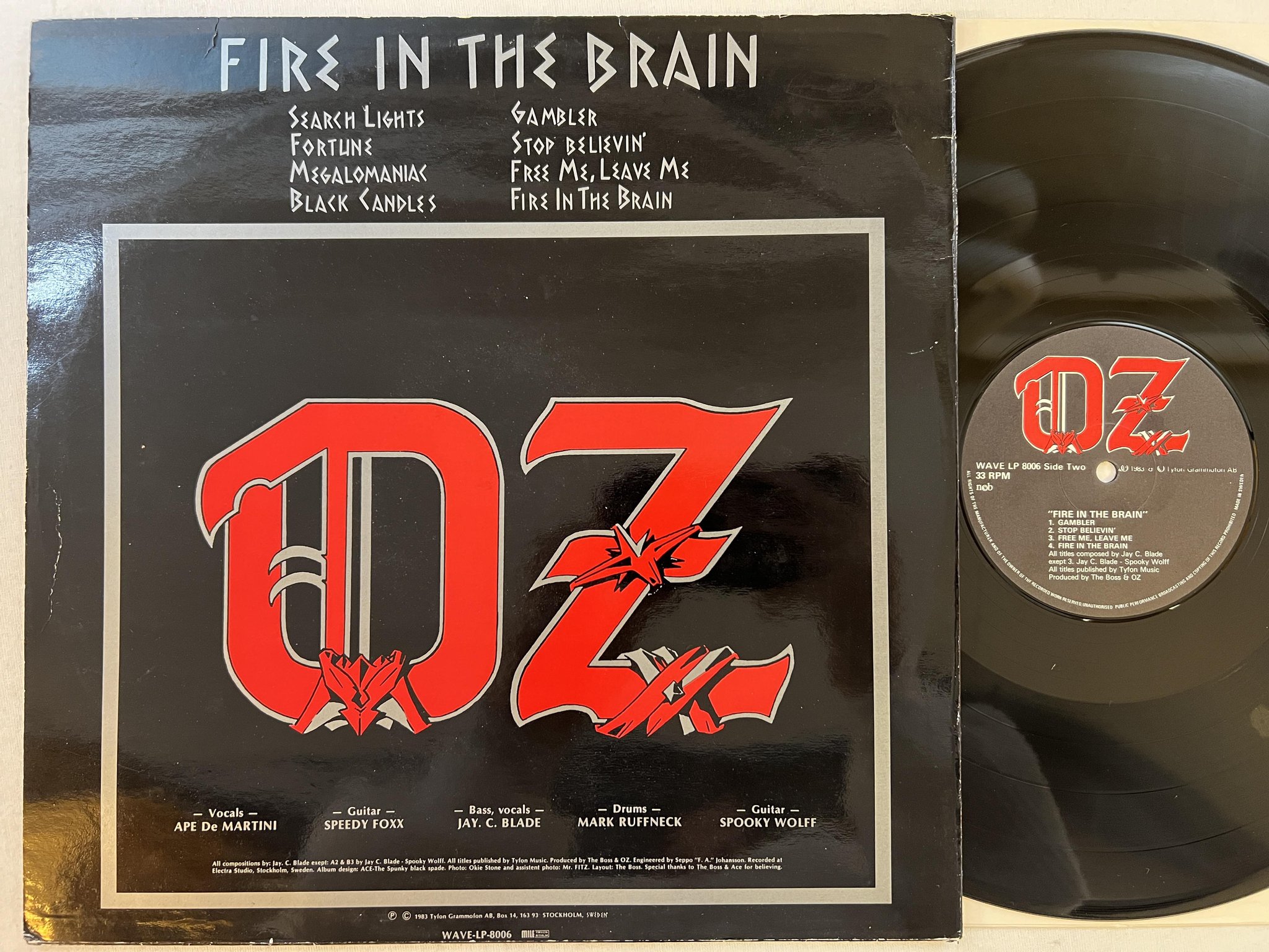 Omslagsbild för skivan OZ Fire In The Brain LP -83 Swe WAVE LP 8006 *** RARE HEAVY METAL ***