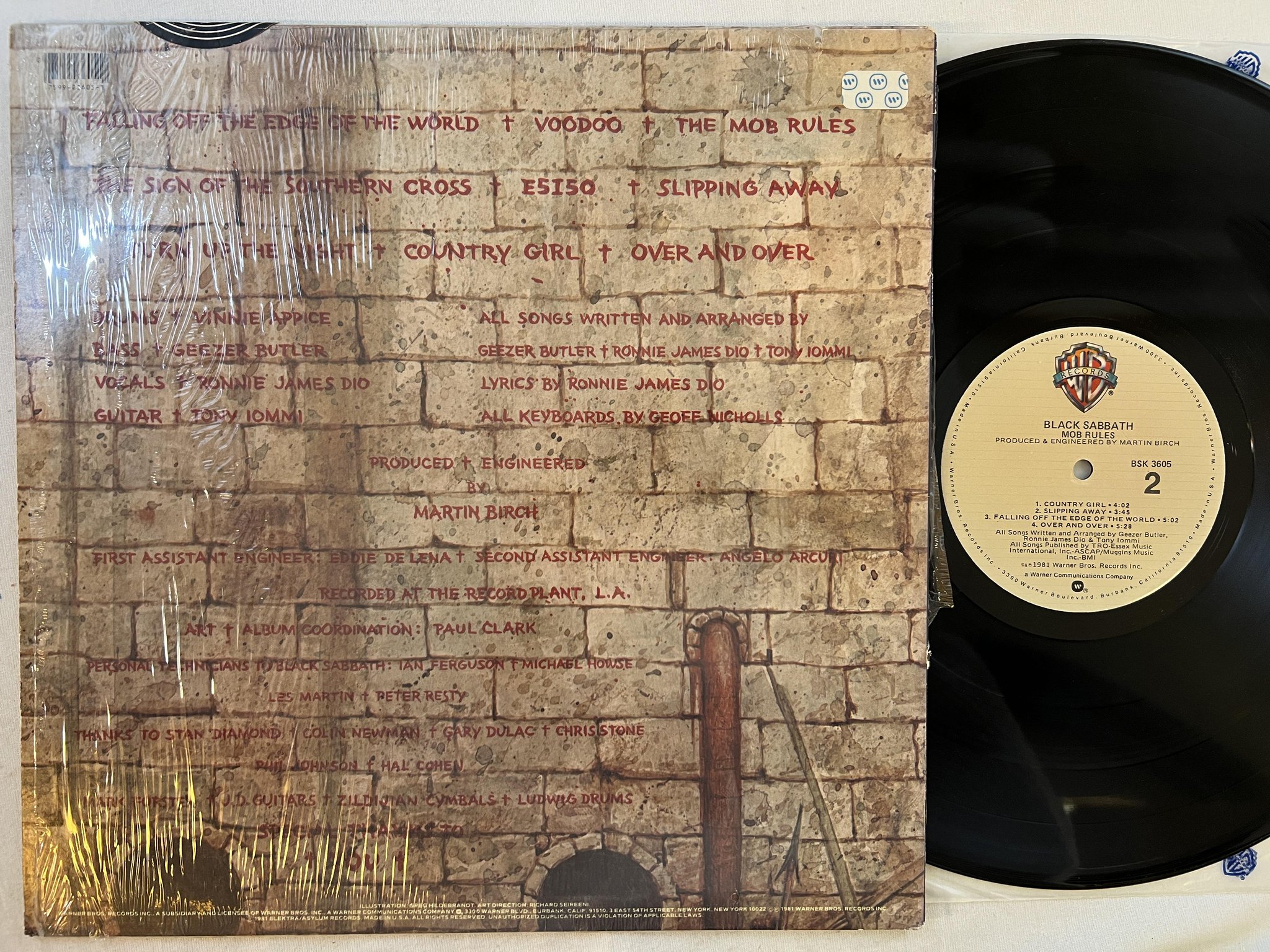 Omslagsbild för skivan BLACK SABBATH mob rules LP -81 US WARNER BSK 3605