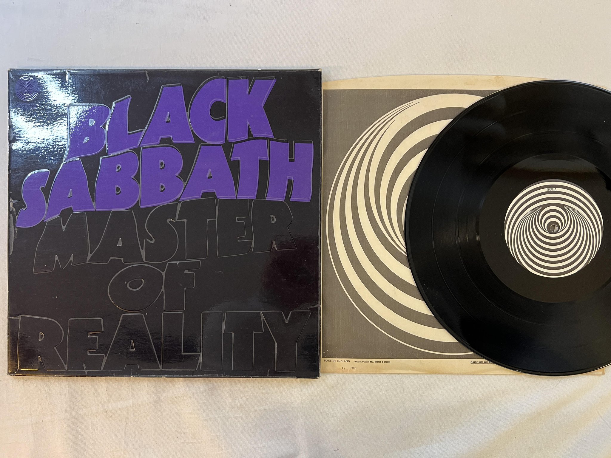 Omslagsbild för skivan BLACK SABBATH master of reality LP -71 ncb VERTIGO swirl 6360050