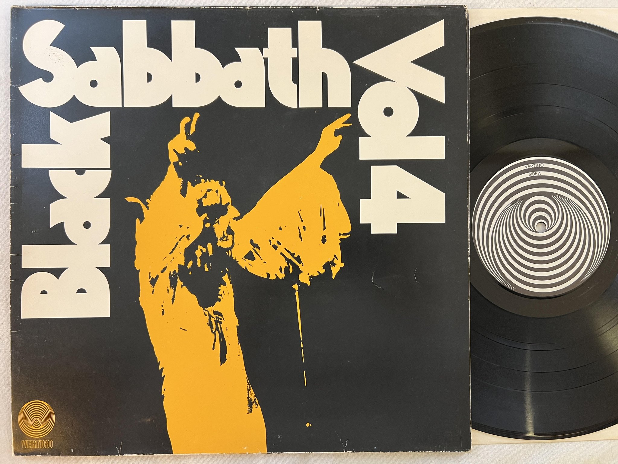 Omslagsbild för skivan BLACK SABBATH vol 4 LP -72 Ger VERTIGO swirl 6360 071