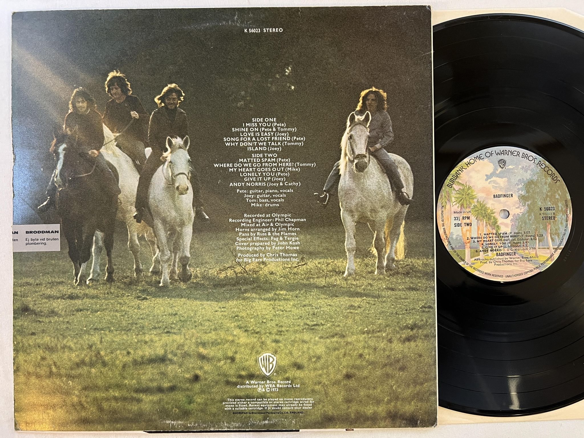 Omslagsbild för skivan BADFINGER s/t LP -74 UK WARNER BROS K 56023