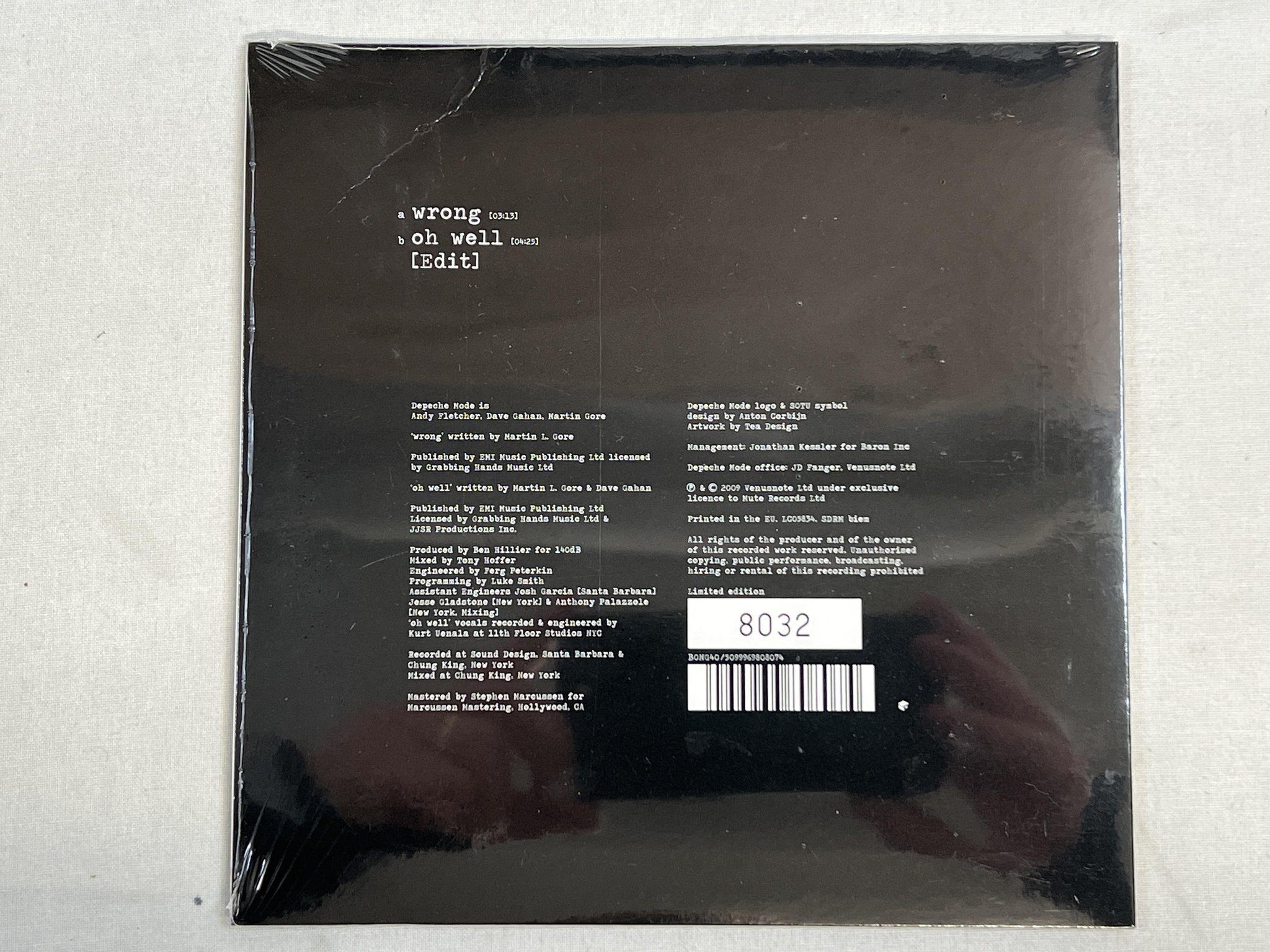 Omslagsbild för skivan DEPECHE MODE Wrong 7" 2009 MUTE BONG40 #8032 marbled vinyl ** sealed **