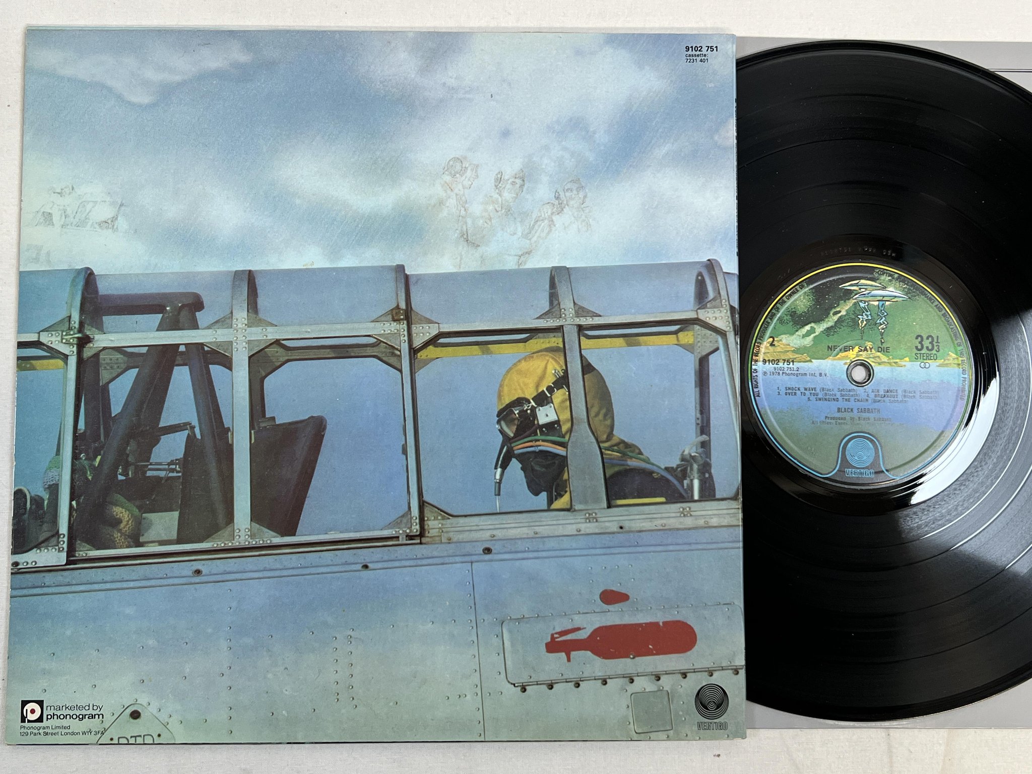 Omslagsbild för skivan BLACK SABBATH never say die LP -78 UK VERTIGO 9102 751