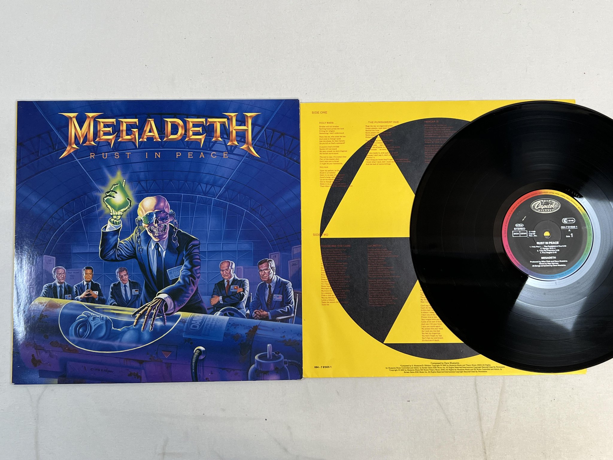 Omslagsbild för skivan MEGADETH rust in peace LP -90 CAPITOL 064-7 91935 1 ** trash metal **
