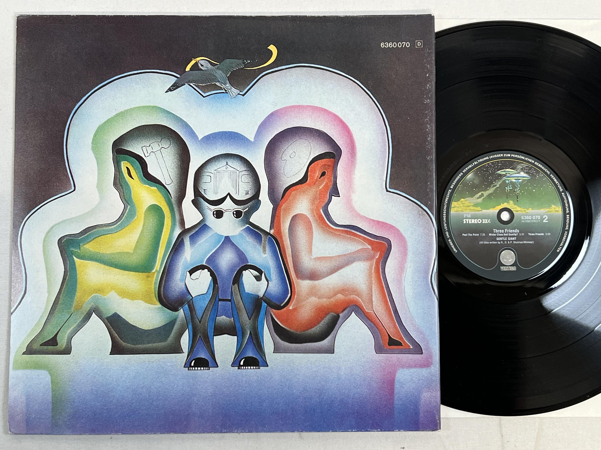 Omslagsbild för skivan GENTLE GIANT three friends LP Ger VERTIGO spaceship 6360070