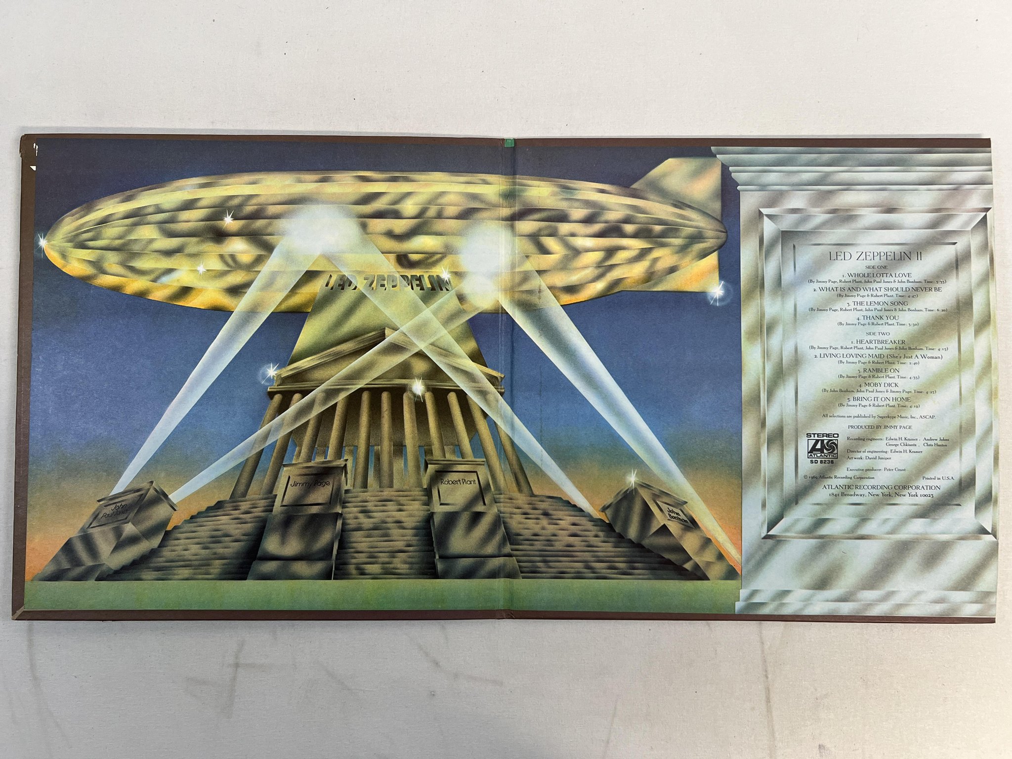 Omslagsbild för skivan LED ZEPPELIN II LP -69 US ATLANTIC SD 8236 ** PRESSWELL variant 5 / RARE **