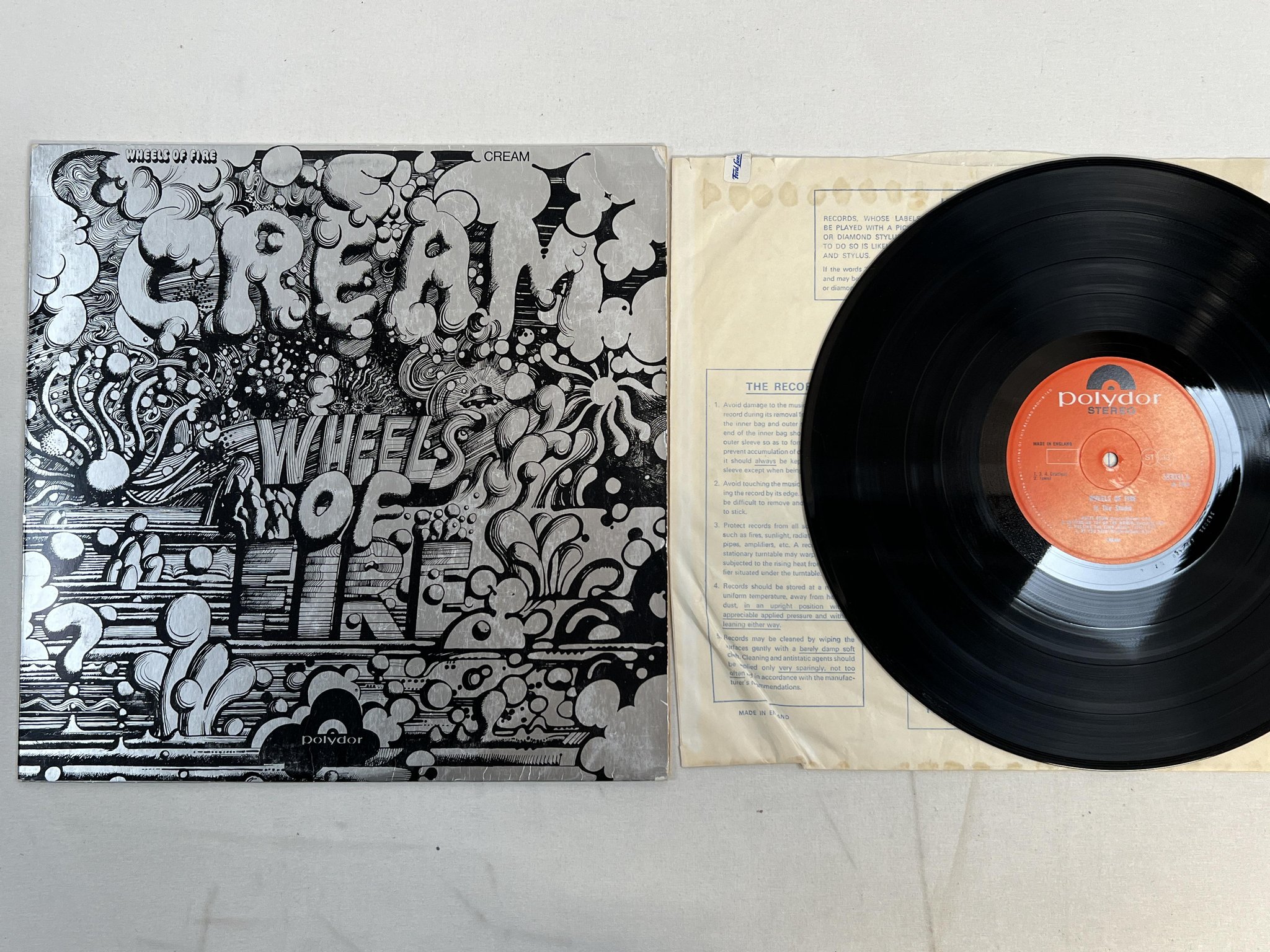 Omslagsbild för skivan CREAM wheels of fire LP re uk POLYDOR 583031