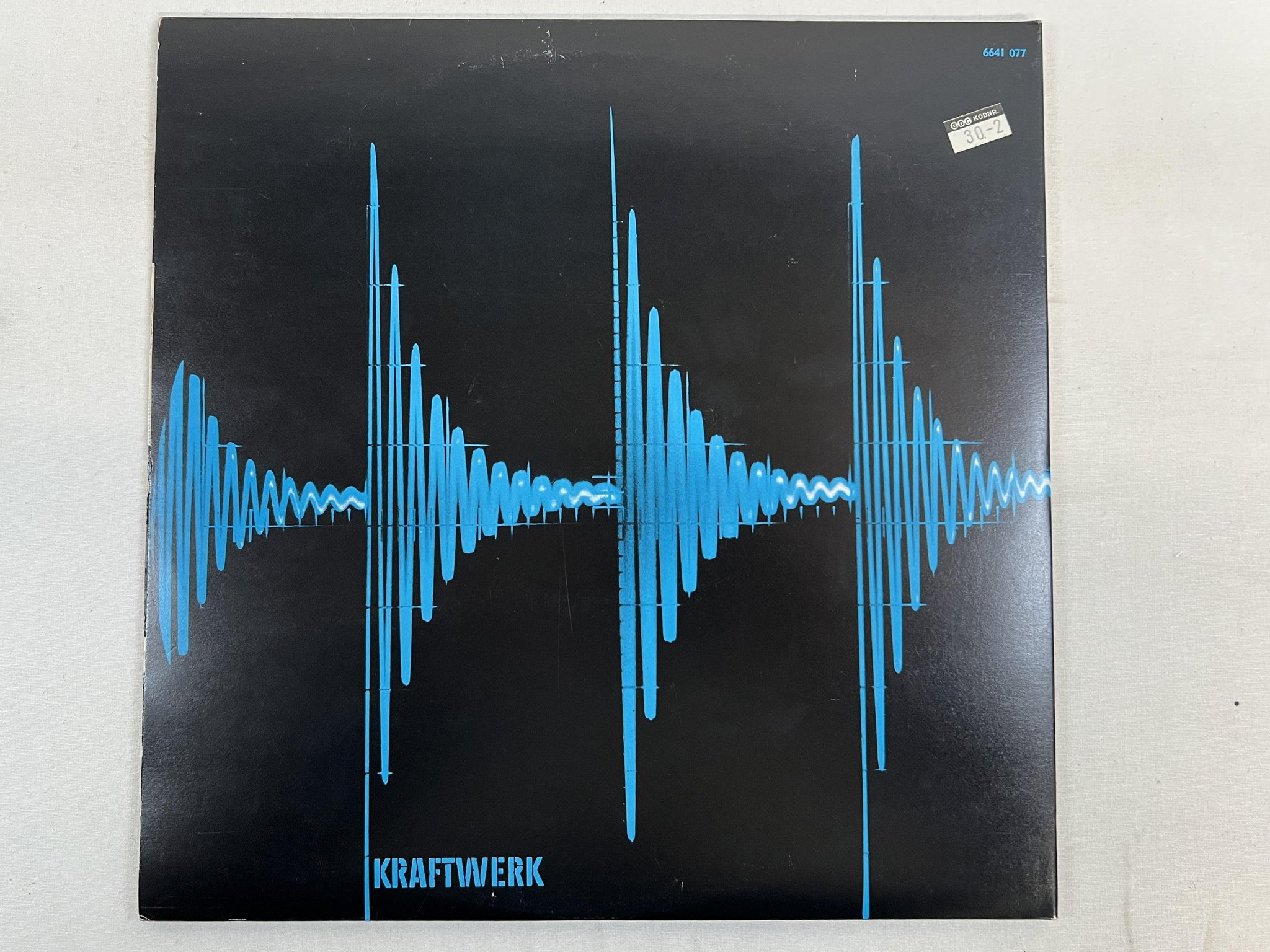 Omslagsbild för skivan KRAFTWERK s/t 2xLP -73 UK VERTIGO spaceship 6641 077