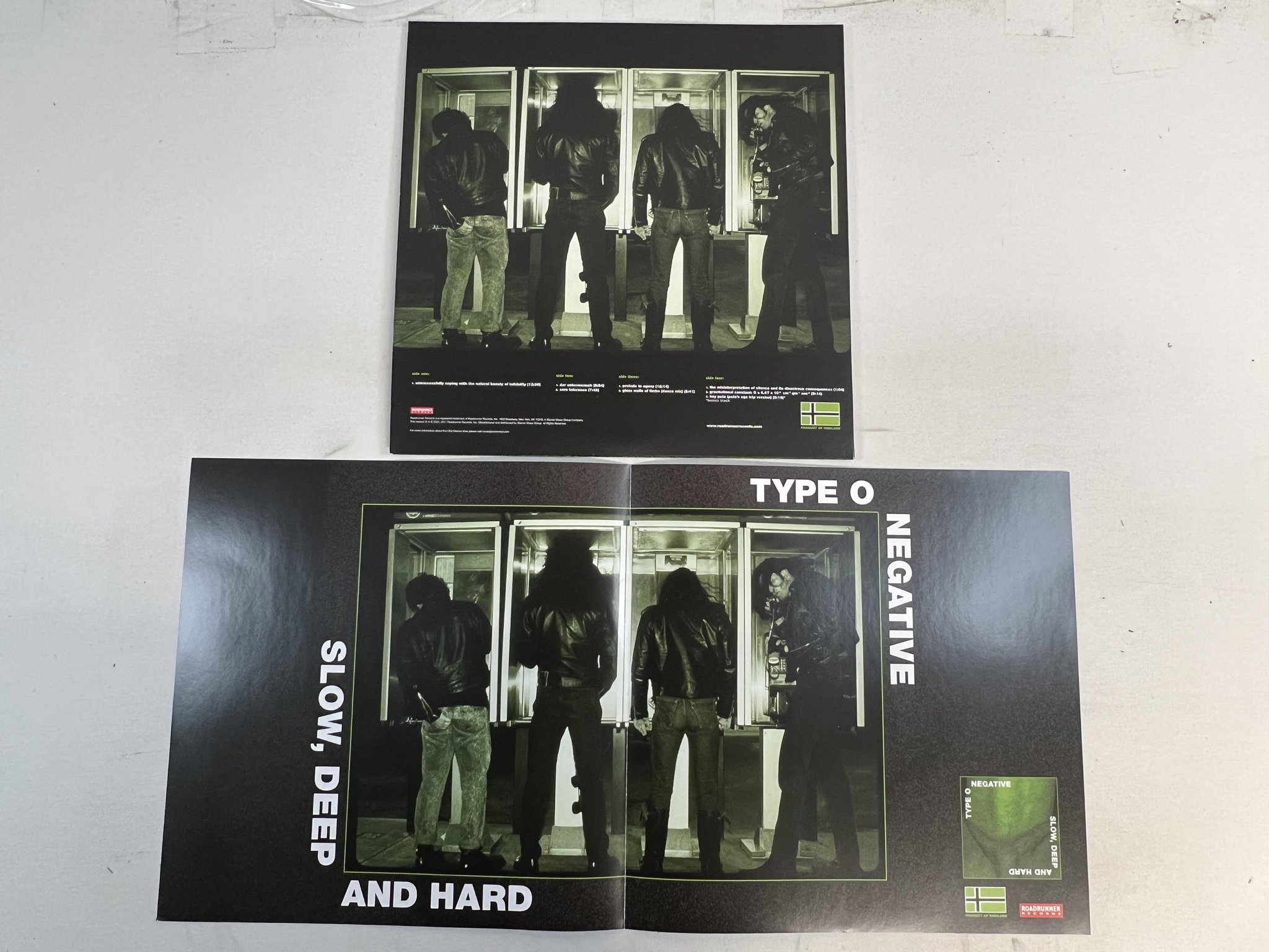 Omslagsbild för skivan TYPE O NEGATIVE Slow, Deep And Hard 2xLP 2021 ROADRUNNER ROGV-132